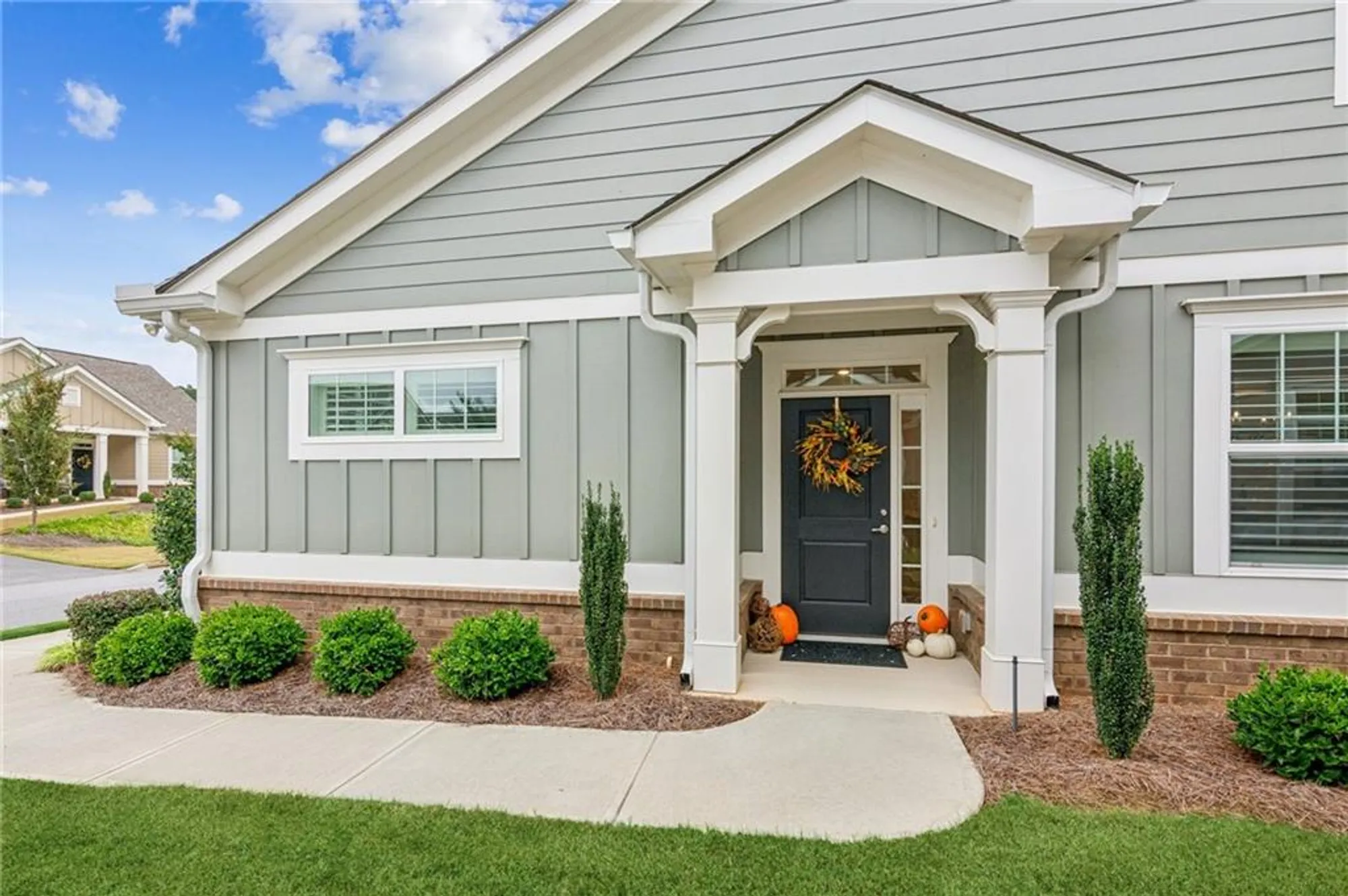 Property Slideshow image 3 of 44 | 1001 lexington green pnes, Cumming, GA, 30040