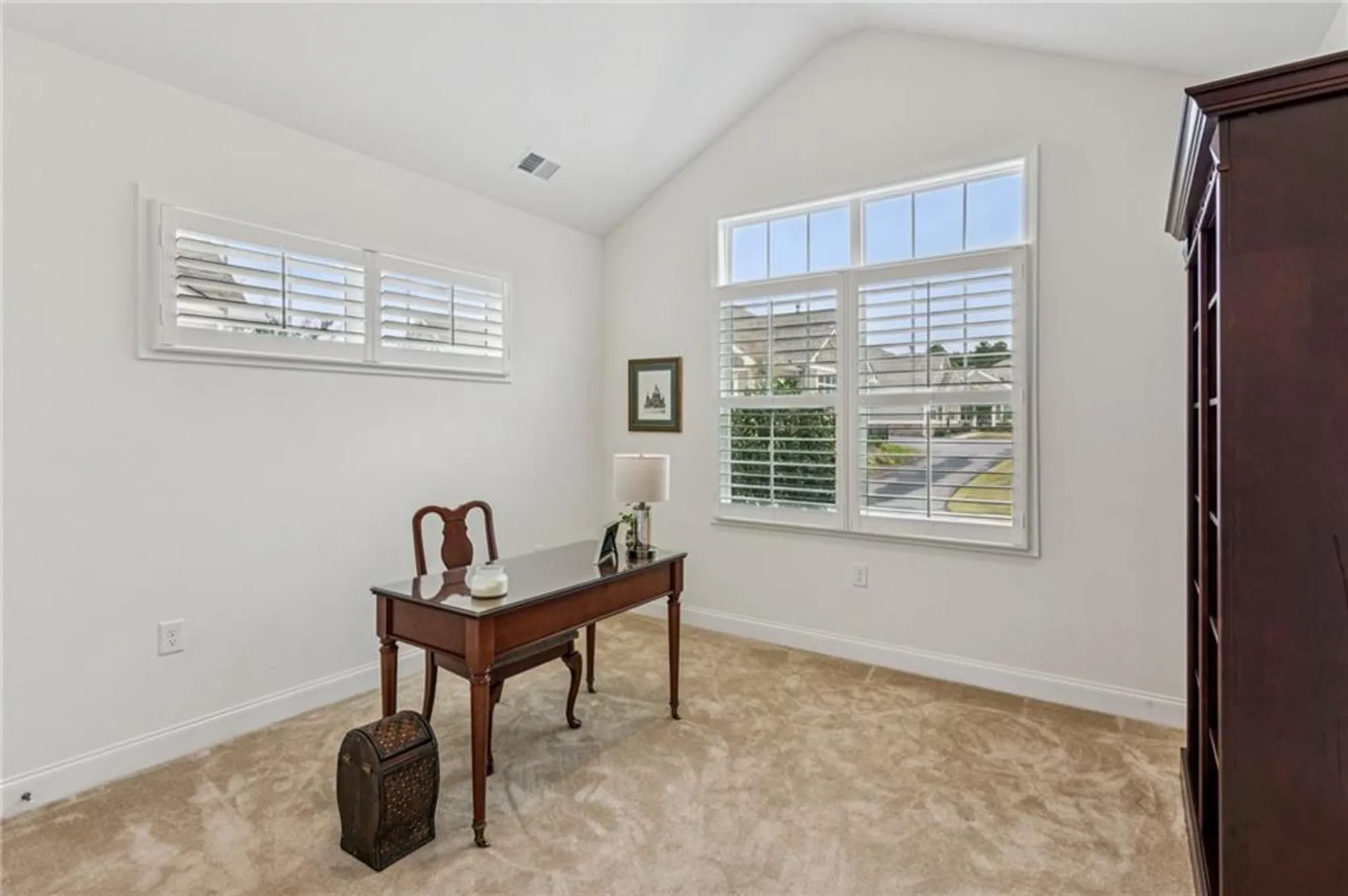 Property Slideshow image 15 of 44 | 1001 lexington green pnes, Cumming, GA, 30040