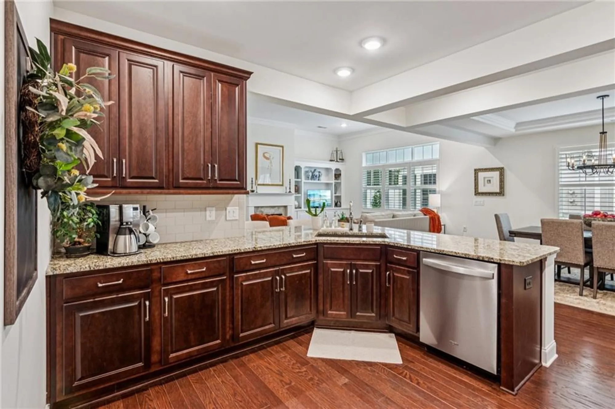 Property Slideshow image 8 of 44 | 1001 lexington green pnes, Cumming, GA, 30040