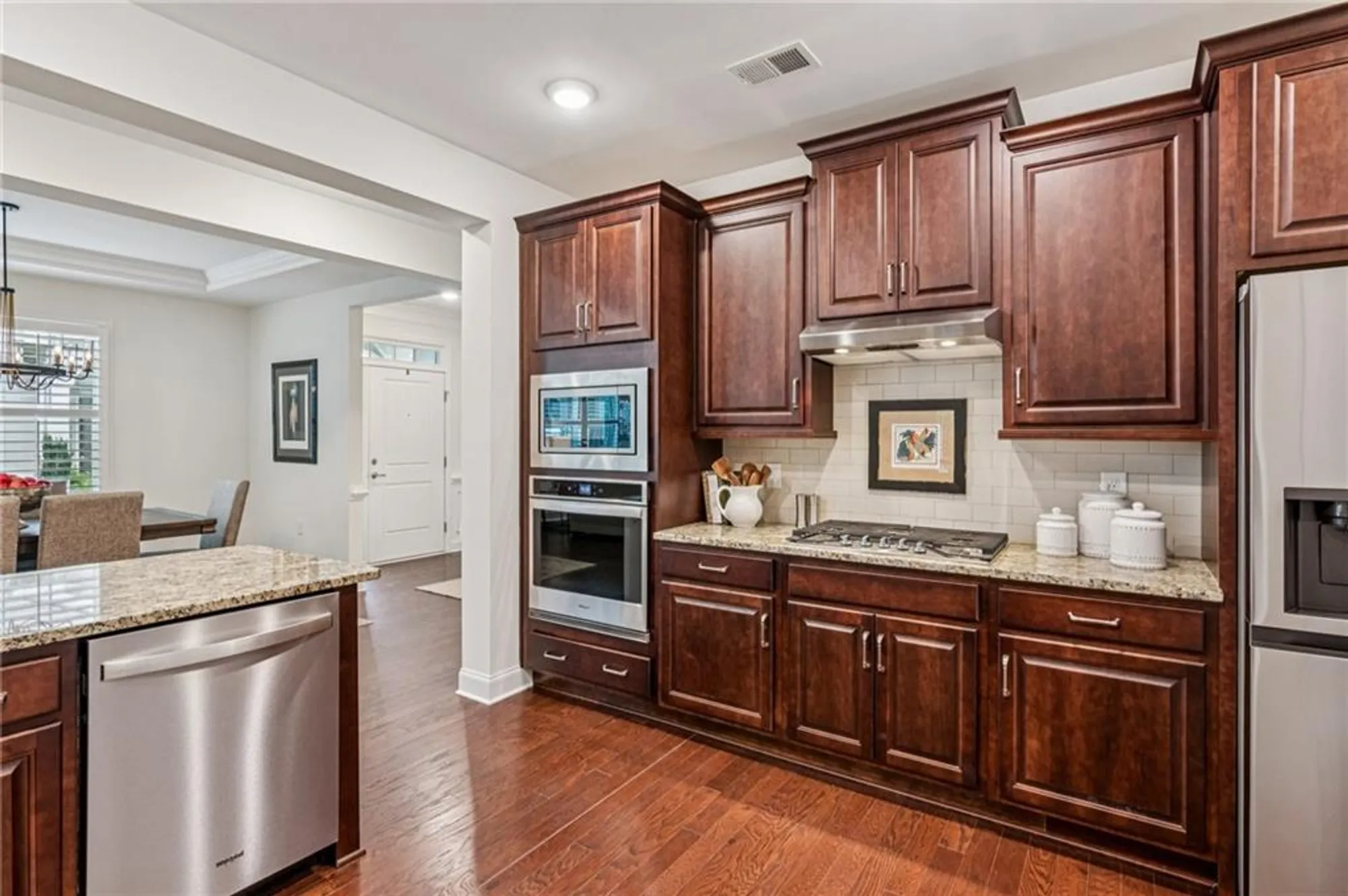 Property Slideshow image 9 of 44 | 1001 lexington green pnes, Cumming, GA, 30040