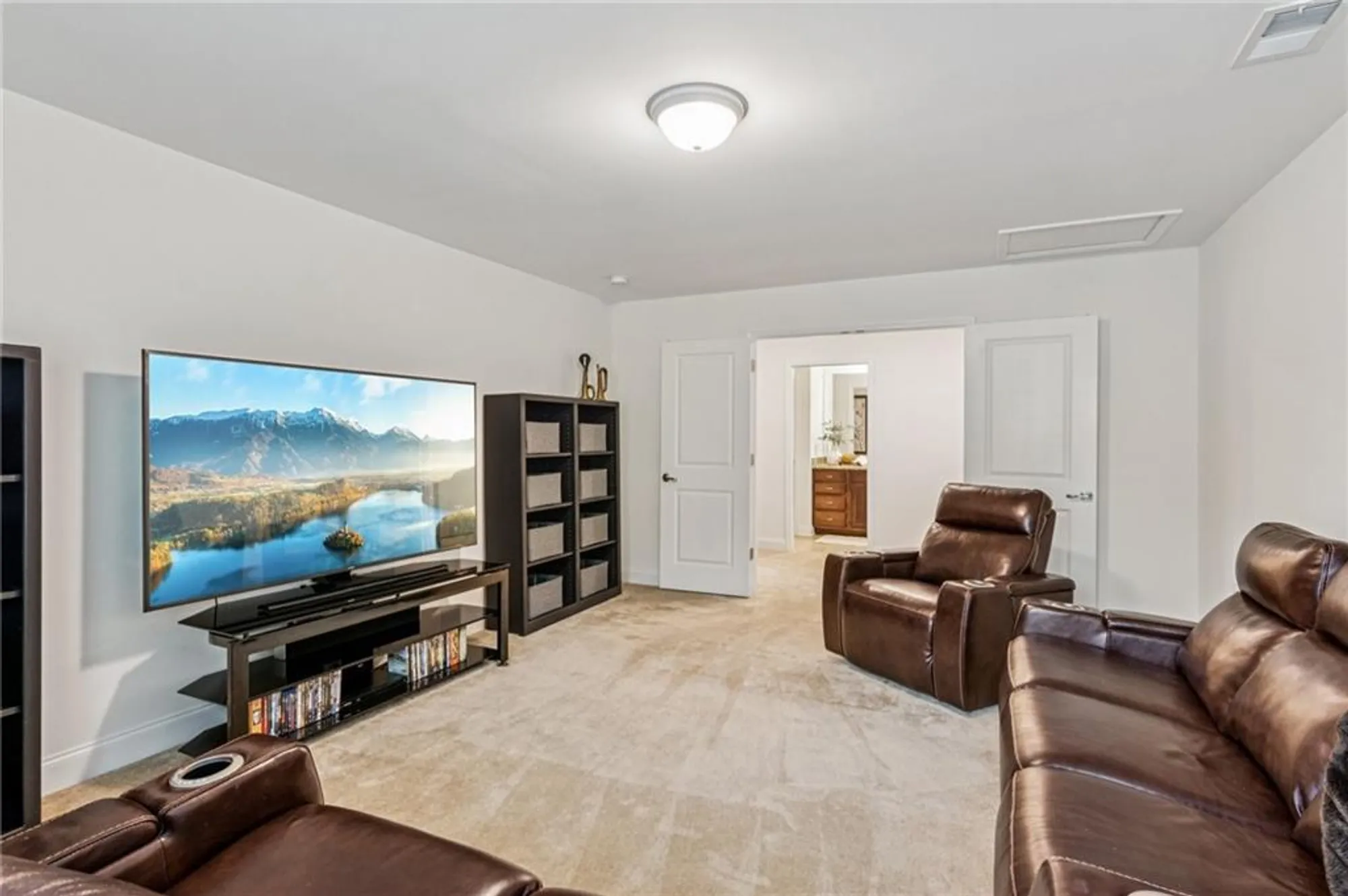 Property Slideshow image 25 of 44 | 1001 lexington green pnes, Cumming, GA, 30040