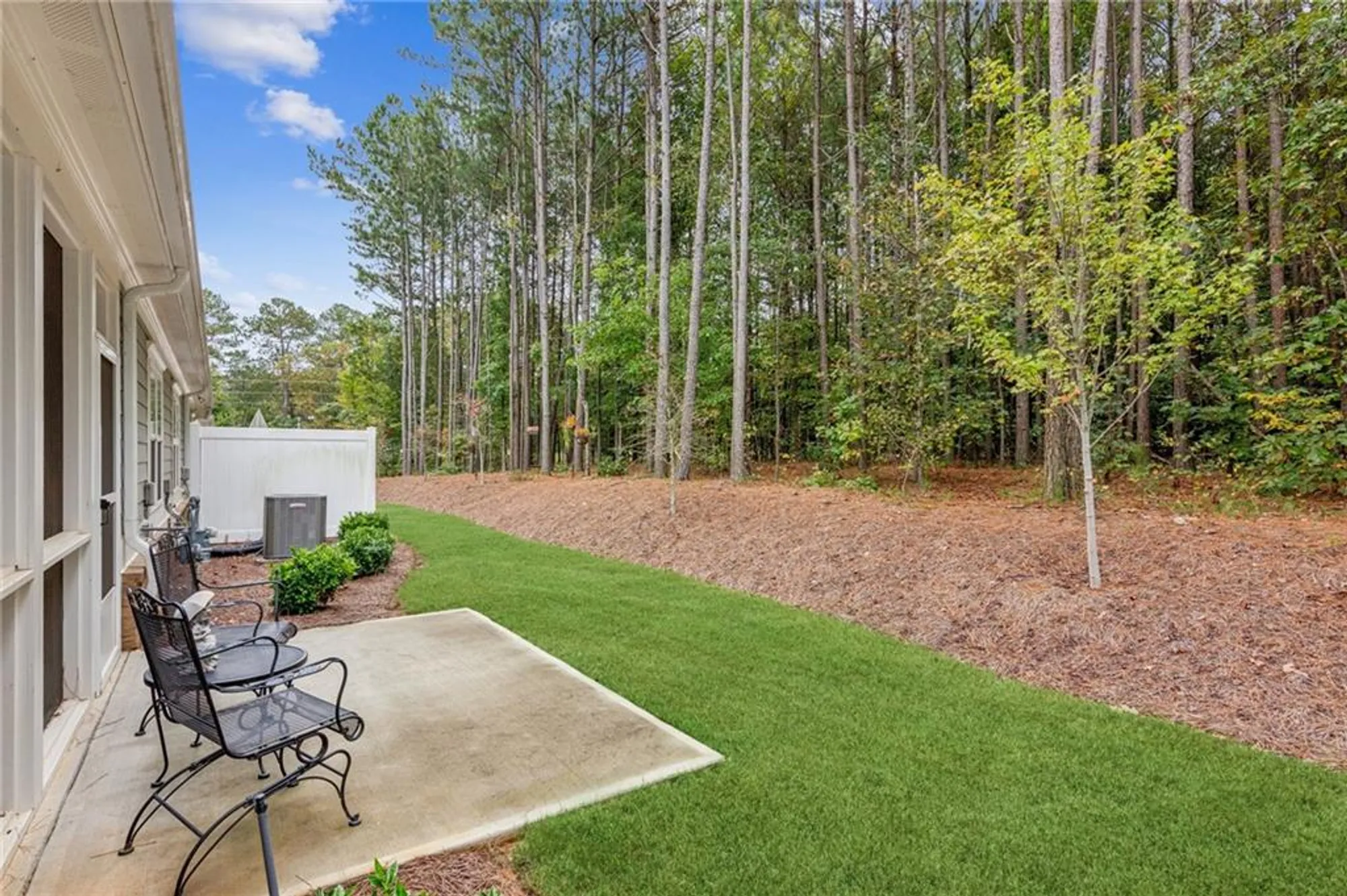 Property Slideshow image 34 of 44 | 1001 lexington green pnes, Cumming, GA, 30040