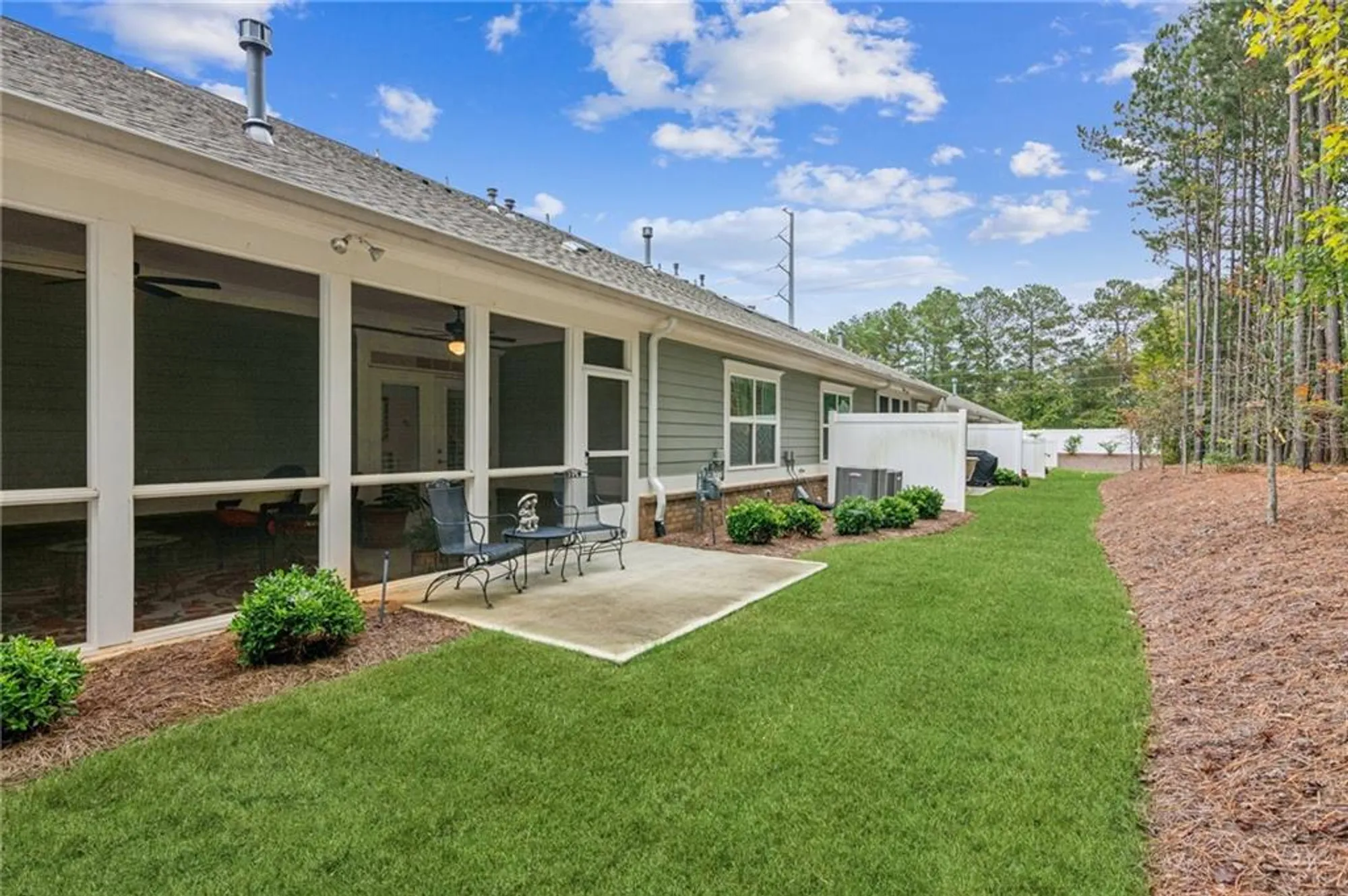 Property Slideshow image 35 of 44 | 1001 lexington green pnes, Cumming, GA, 30040