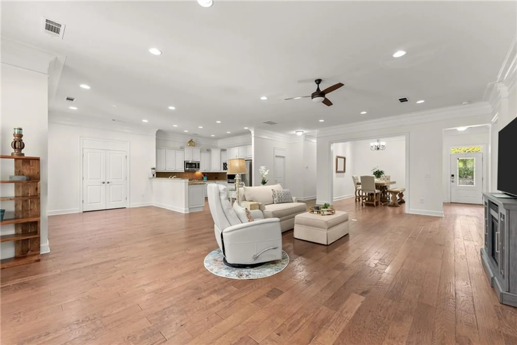 Property Slideshow image 4 of 58 | 3133 scarlet oak ln, Gainesville, GA, 30504