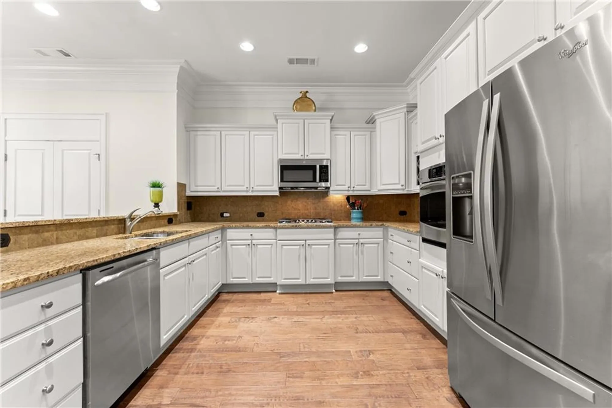 Property Slideshow image 6 of 58 | 3133 scarlet oak ln, Gainesville, GA, 30504