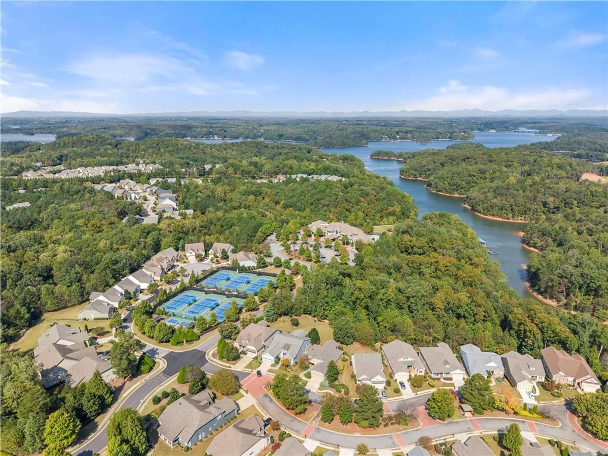 Property Slideshow image 22 of 58 | 3133 scarlet oak ln, Gainesville, GA, 30504