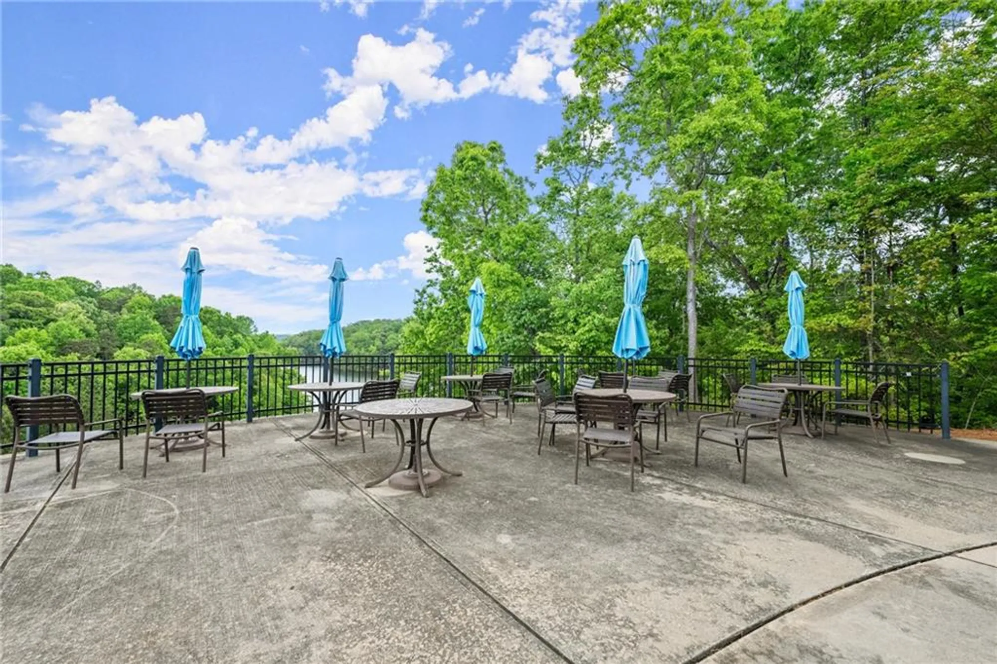 Property Slideshow image 36 of 58 | 3133 scarlet oak ln, Gainesville, GA, 30504