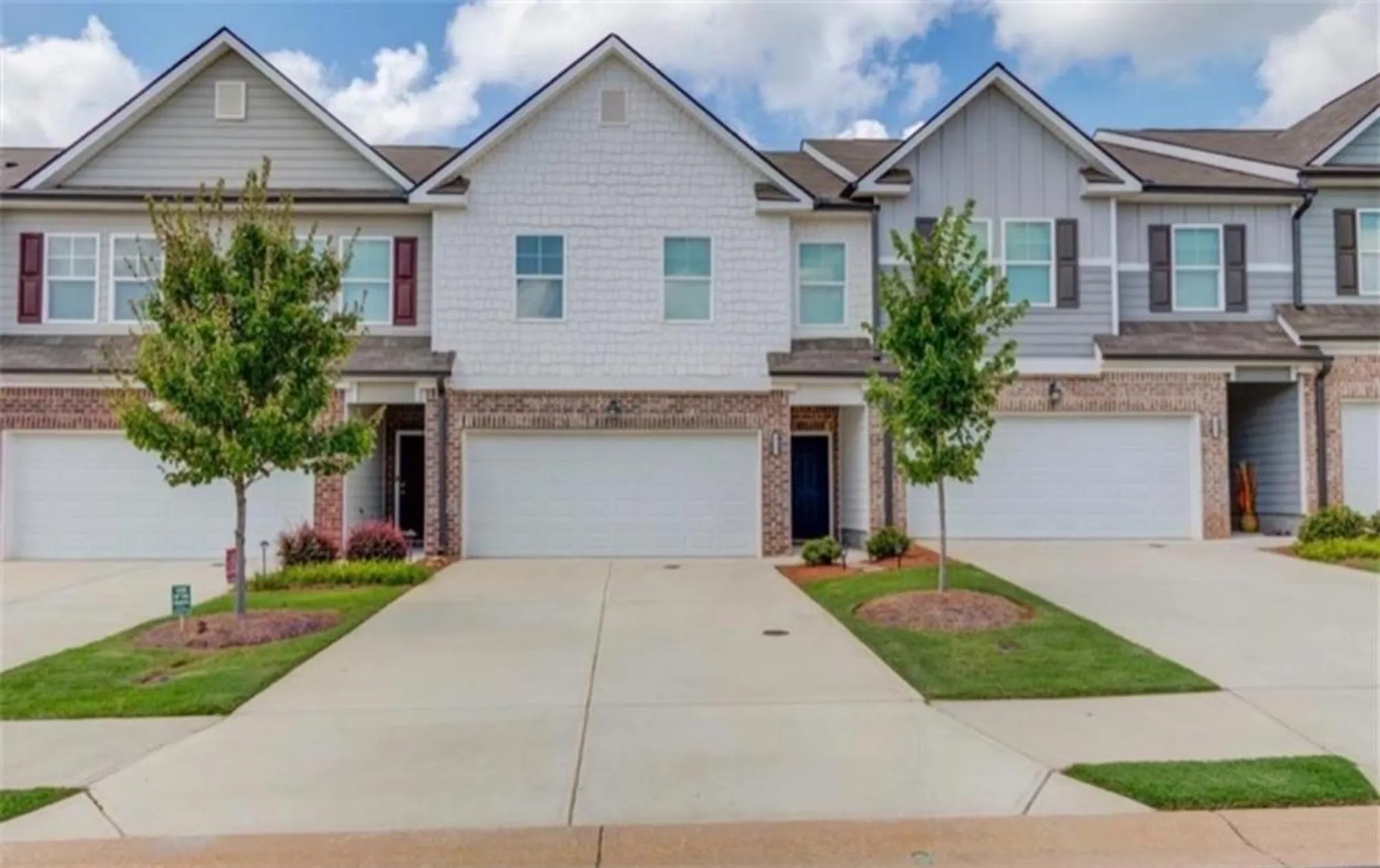 Property Slideshow image 1 of 25 | 4565 bishops ln, Oakwood, GA, 30566