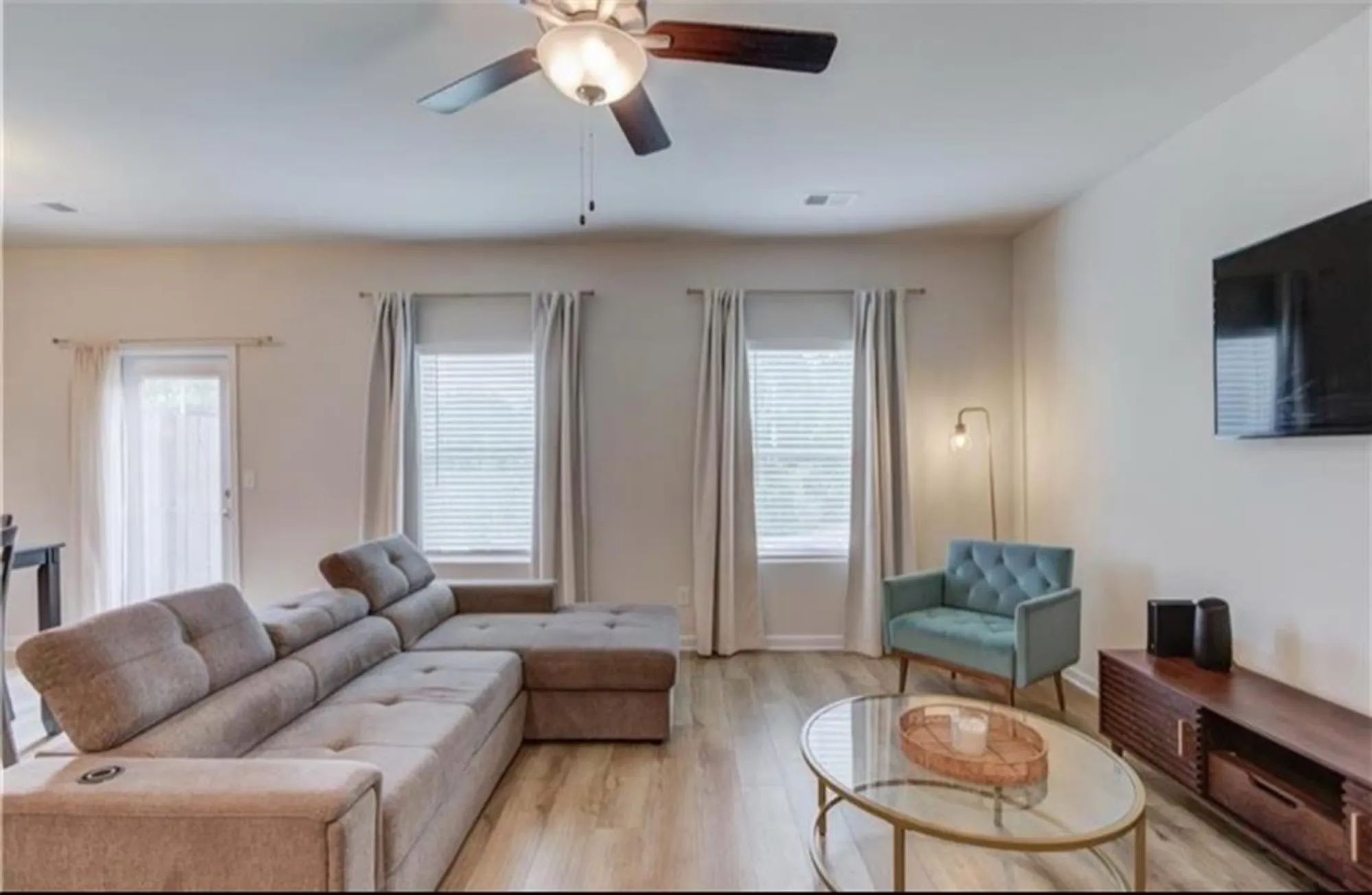 Property Slideshow image 8 of 25 | 4565 bishops ln, Oakwood, GA, 30566