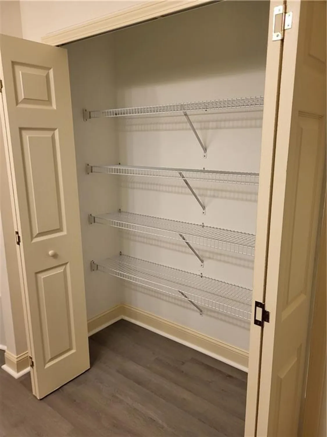 Property Slideshow image 59 of 69 | 1175 creek vista dr, Cumming, GA, 30041