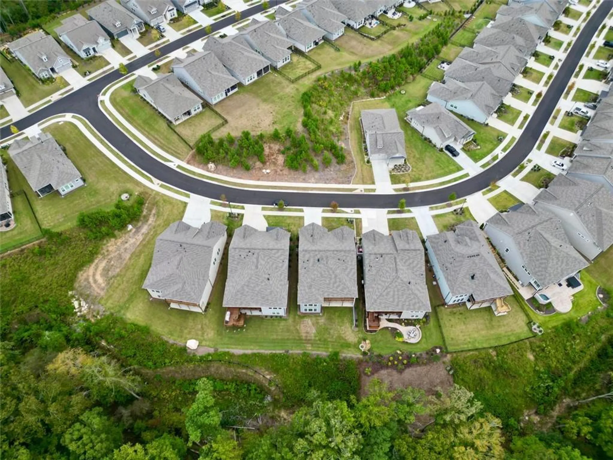 Property Slideshow image 34 of 36 | 7020 cottage grove dr, Flowery Branch, GA, 30542