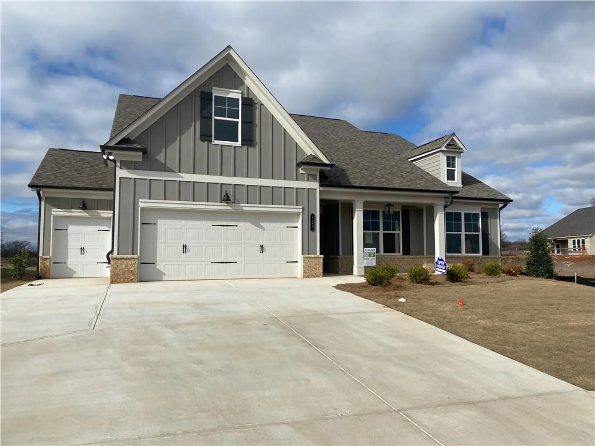 Property Slideshow image 3 of 56 | 166 montview dr, Jefferson, GA, 30549