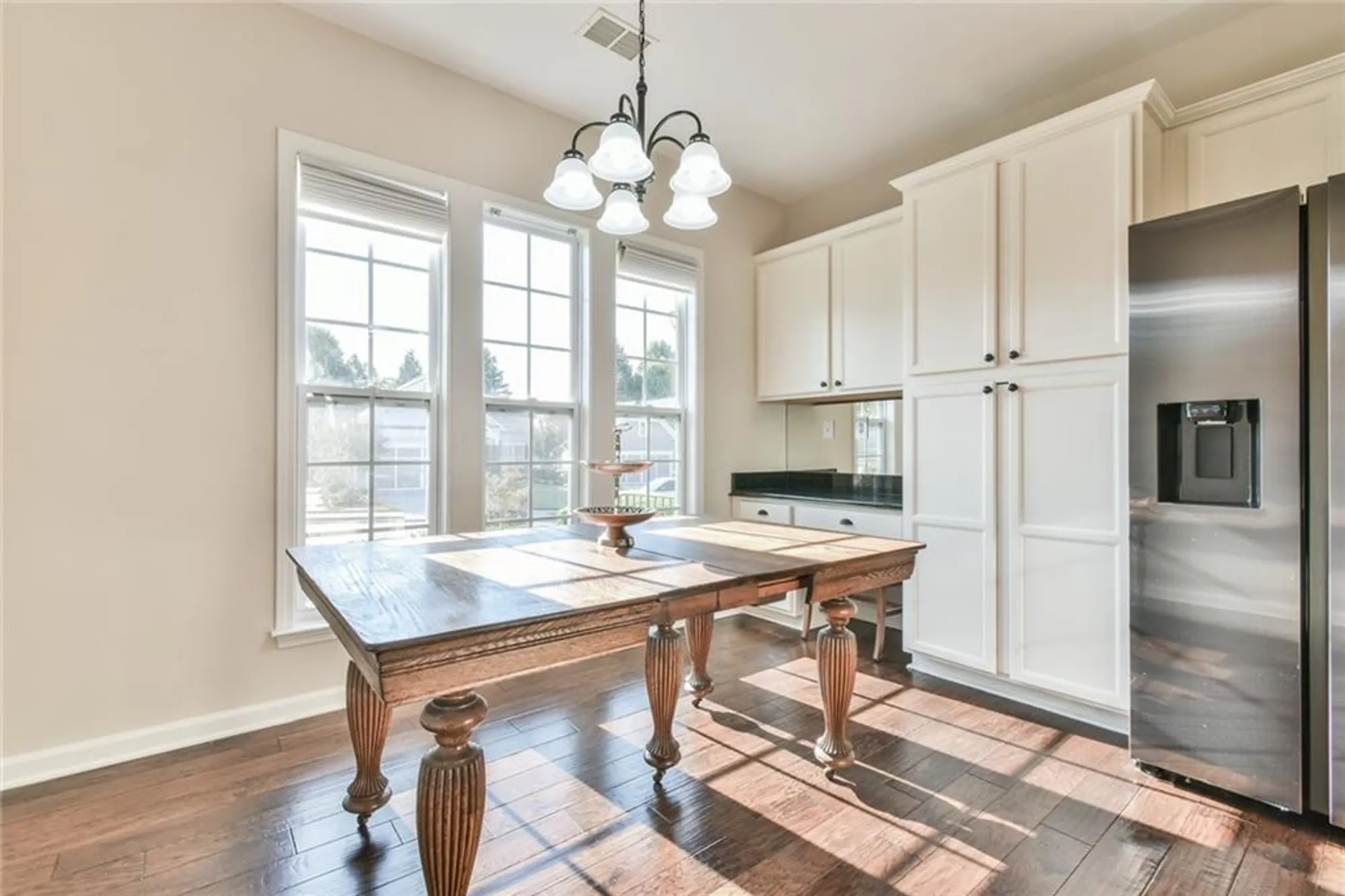 Property Slideshow image 8 of 29 | 6484 lantern rdg, Hoschton, GA, 30548