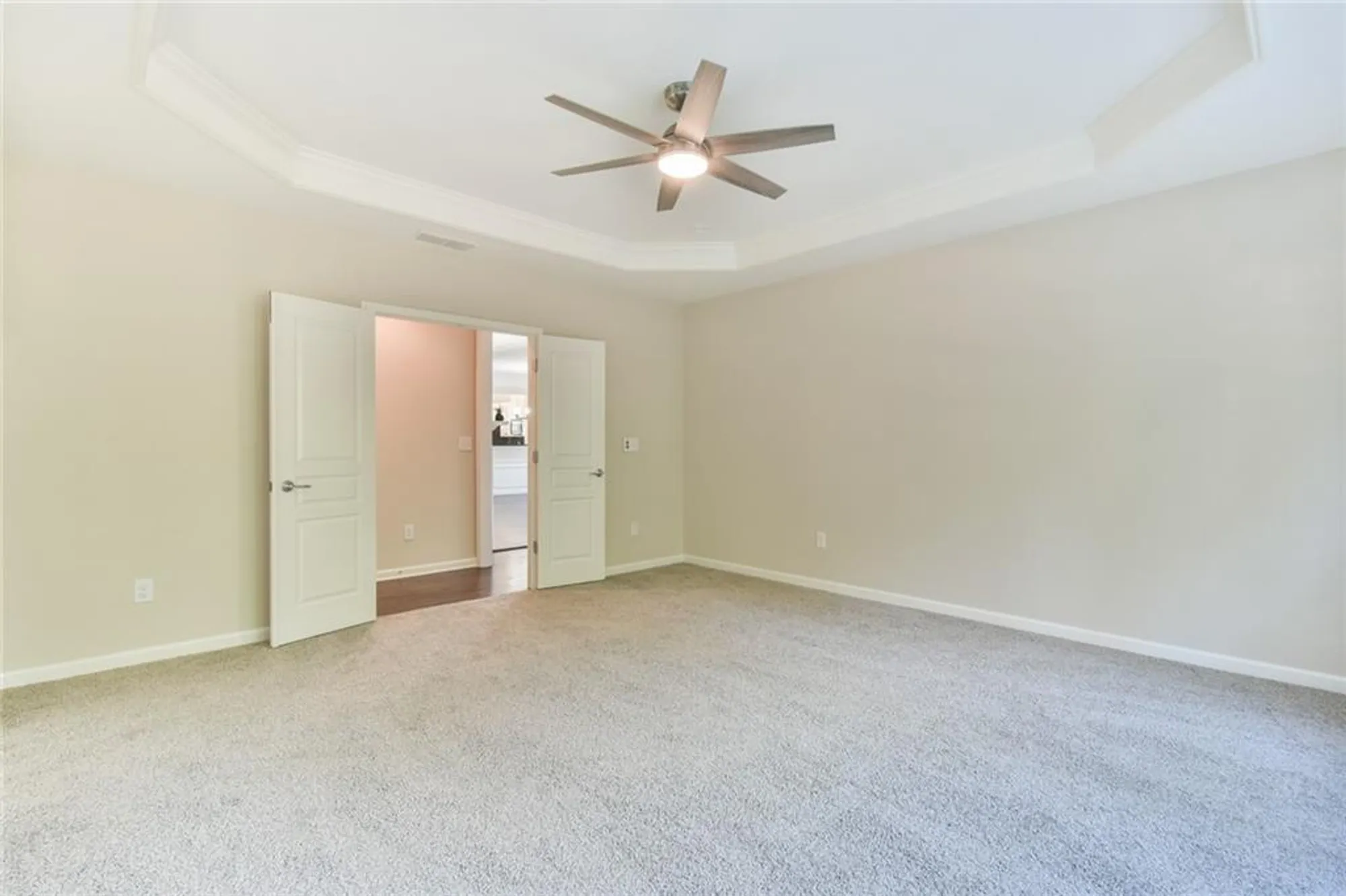 Property Slideshow image 22 of 29 | 6484 lantern rdg, Hoschton, GA, 30548