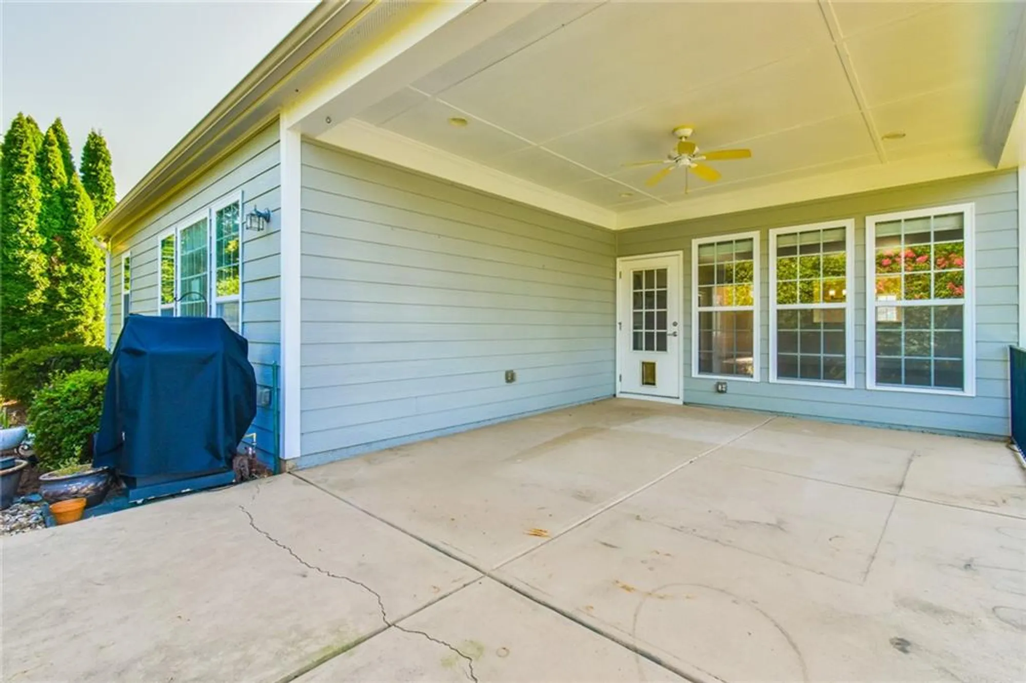 Property Slideshow image 28 of 29 | 6484 lantern rdg, Hoschton, GA, 30548