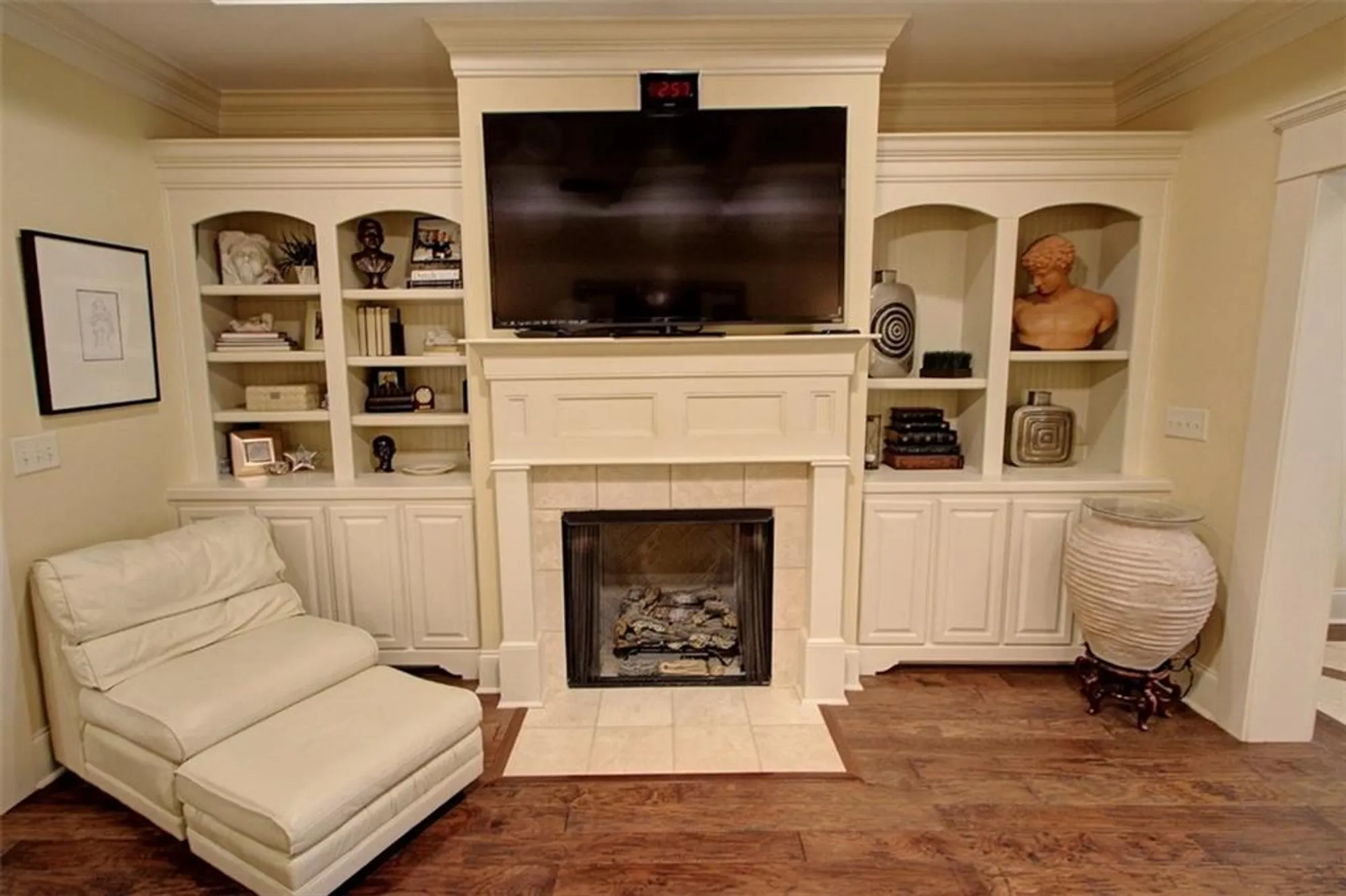 Property Slideshow image 10 of 72 | 2689 middlecreek way, Cumming, GA, 30041