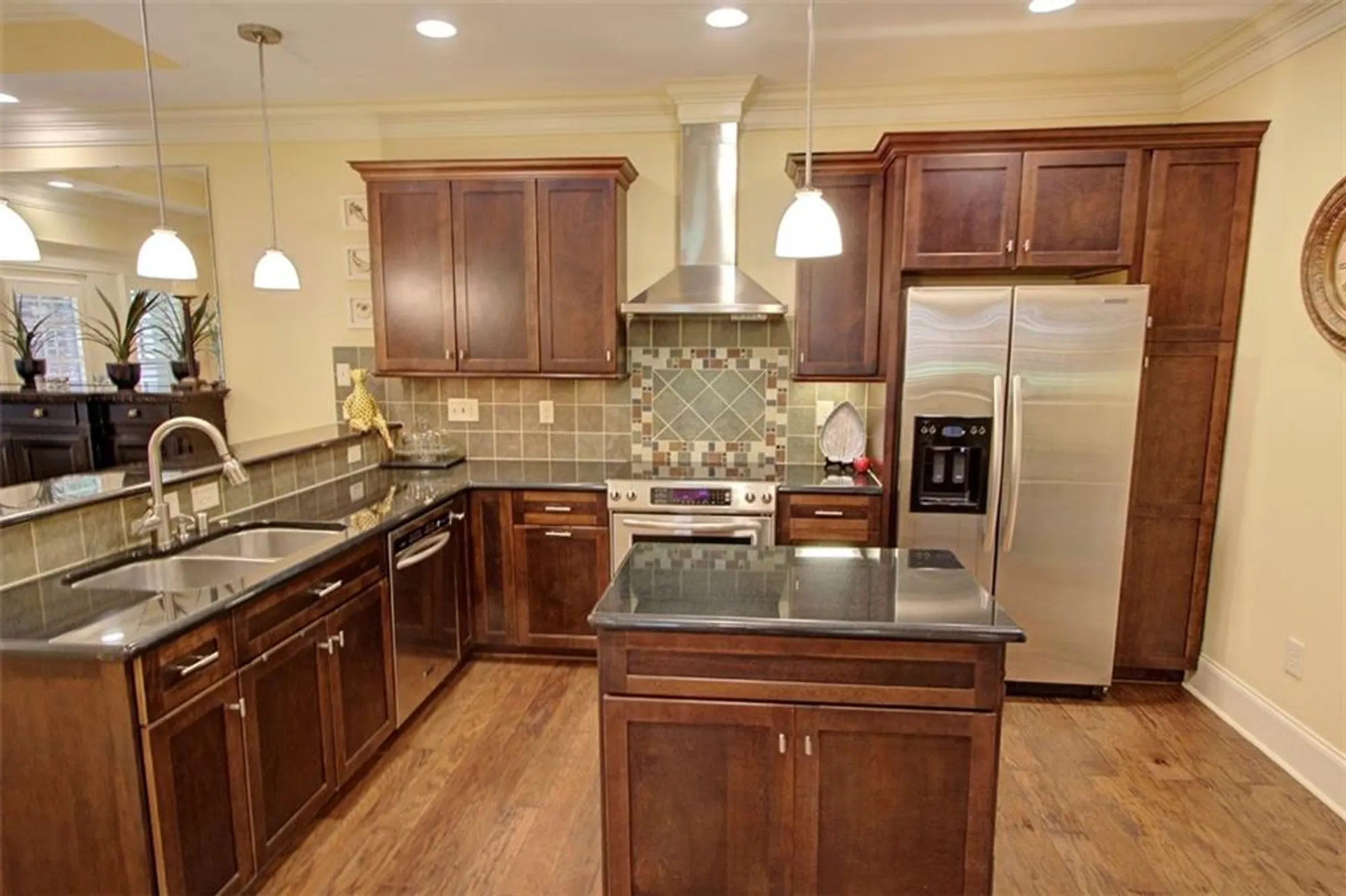 Property Slideshow image 25 of 72 | 2689 middlecreek way, Cumming, GA, 30041