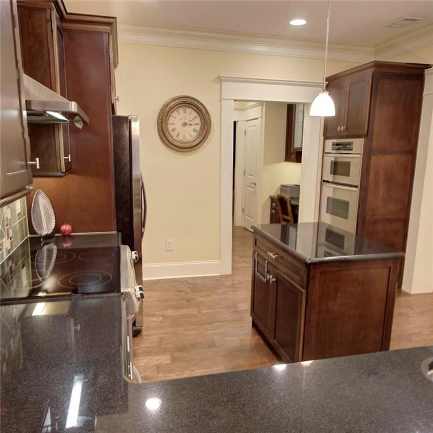 Property Slideshow image 28 of 72 | 2689 middlecreek way, Cumming, GA, 30041