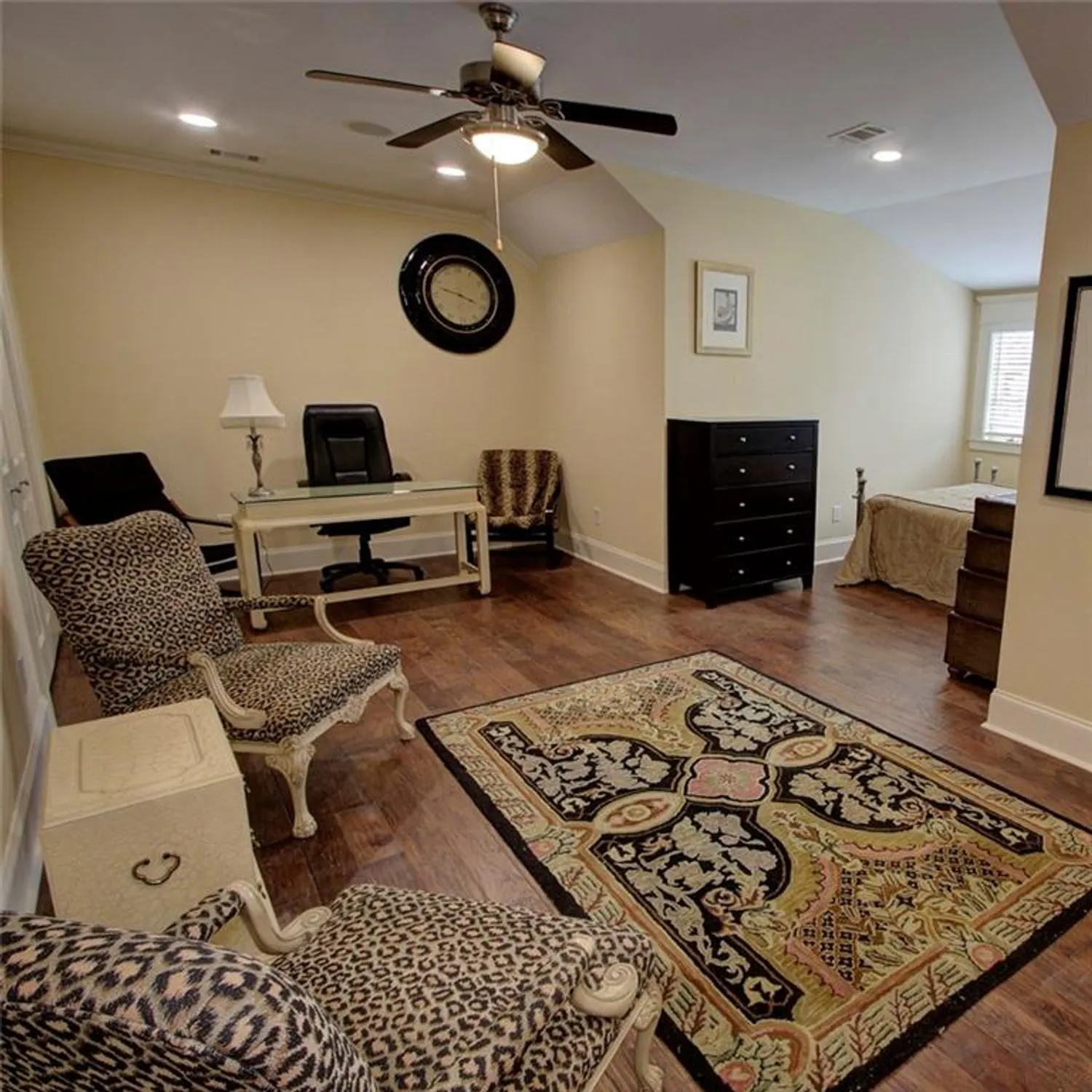 Property Slideshow image 43 of 72 | 2689 middlecreek way, Cumming, GA, 30041