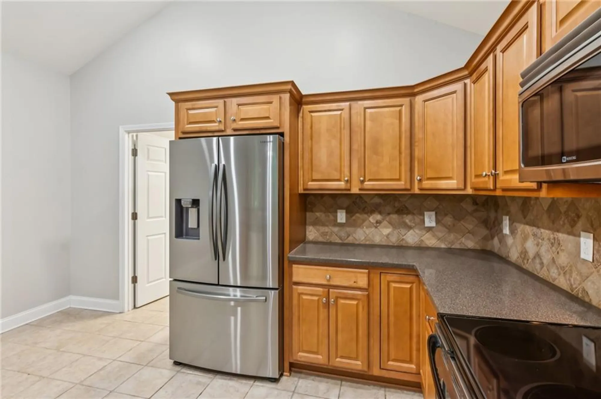 Property Slideshow image 10 of 31 | 2593 grapevine cir # 301, Cumming, GA, 30041