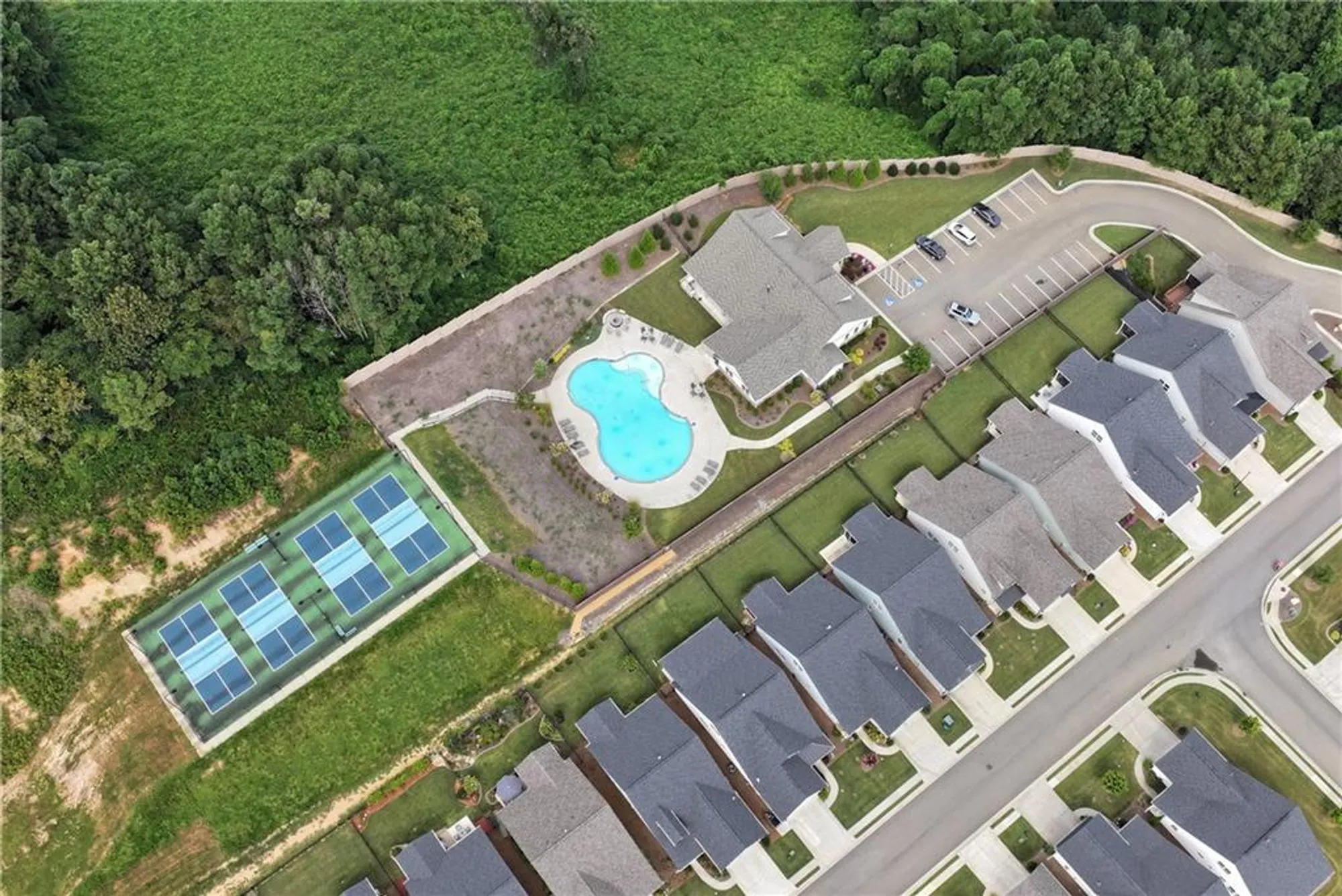 Property Slideshow image 43 of 57 | 269 grand cir, Jasper, GA, 30143