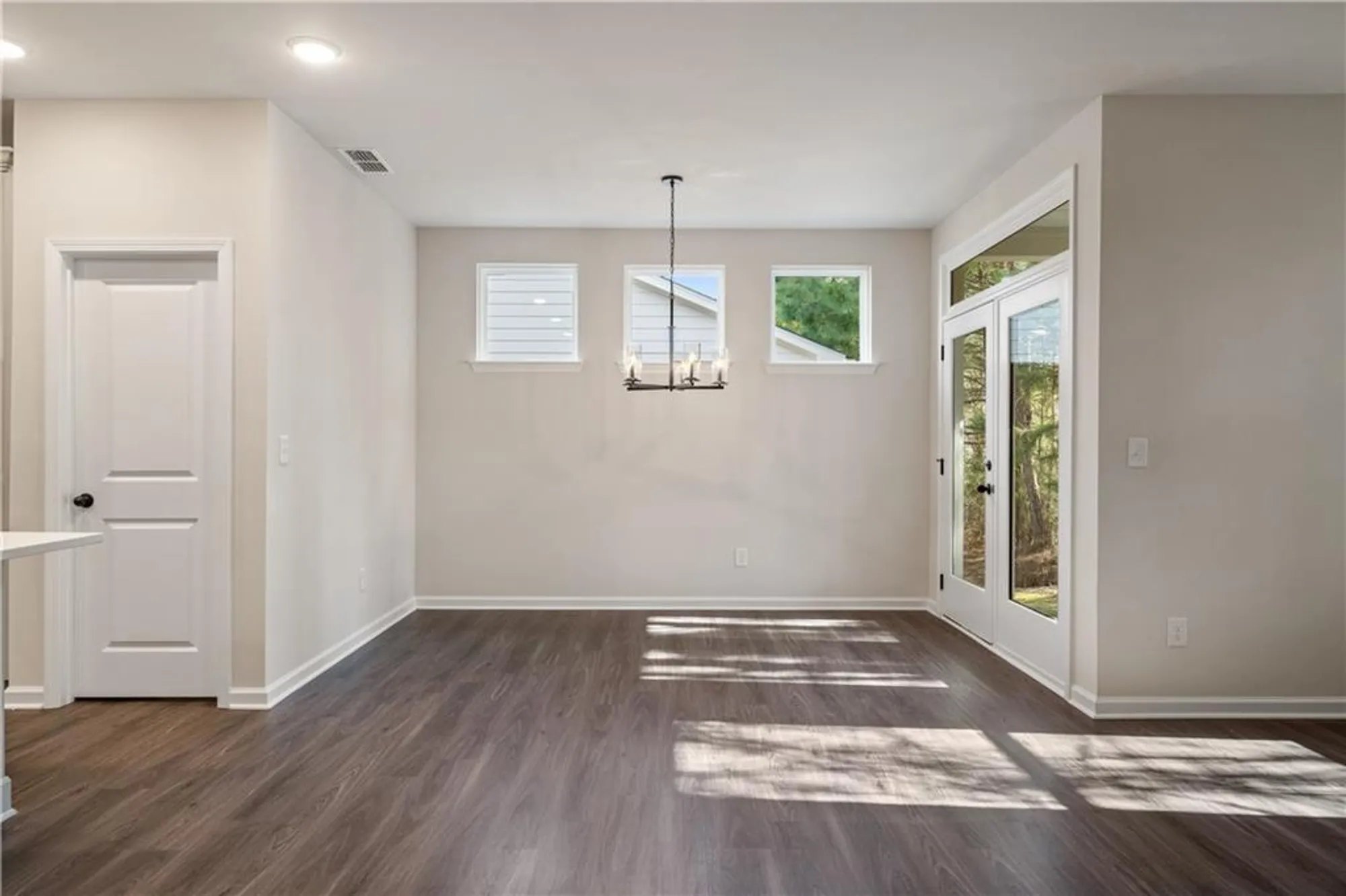 Property Slideshow image 22 of 35 | 3564 arrow root cir, Loganville, GA, 30052