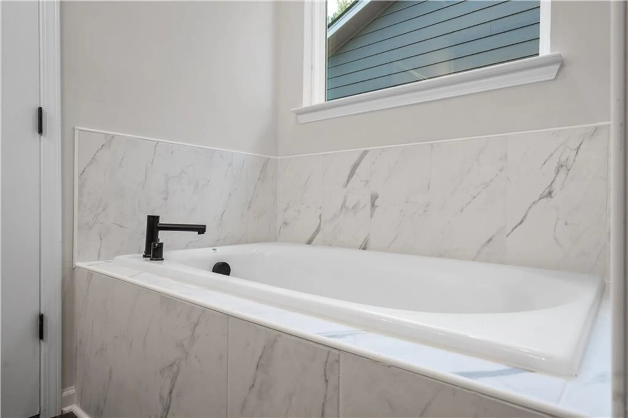 Property Slideshow image 29 of 35 | 3564 arrow root cir, Loganville, GA, 30052