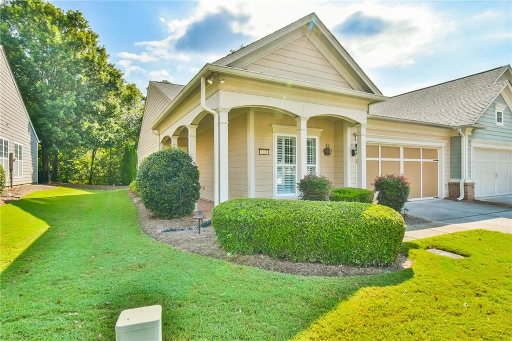 Property Slideshow image 2 of 38 | 6218 longleaf dr, Hoschton, GA, 30548