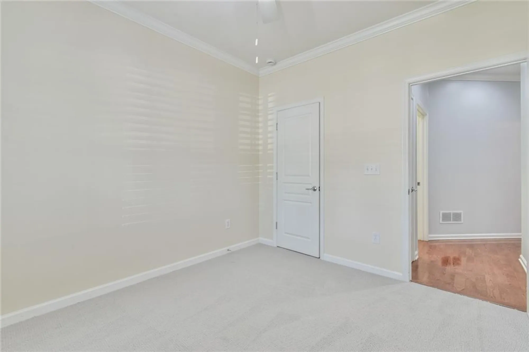 Property Slideshow image 11 of 38 | 6218 longleaf dr, Hoschton, GA, 30548