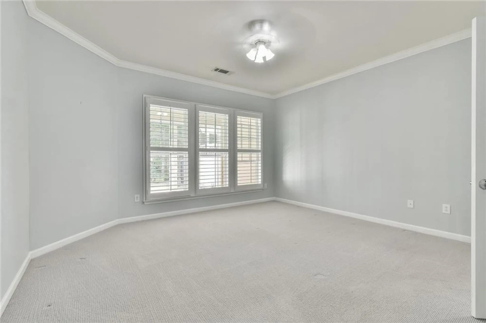 Property Slideshow image 14 of 38 | 6218 longleaf dr, Hoschton, GA, 30548