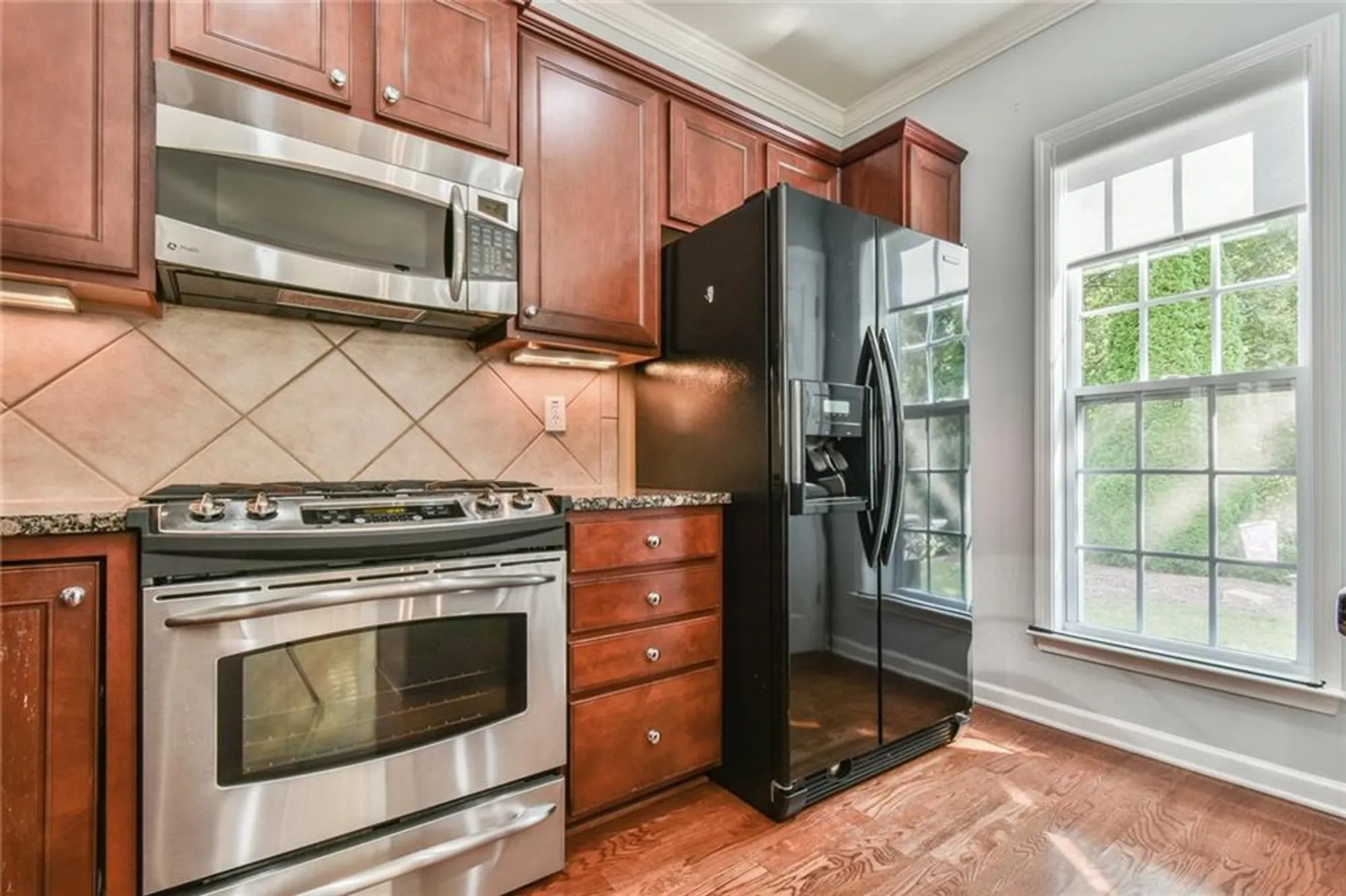 Property Slideshow image 26 of 38 | 6218 longleaf dr, Hoschton, GA, 30548