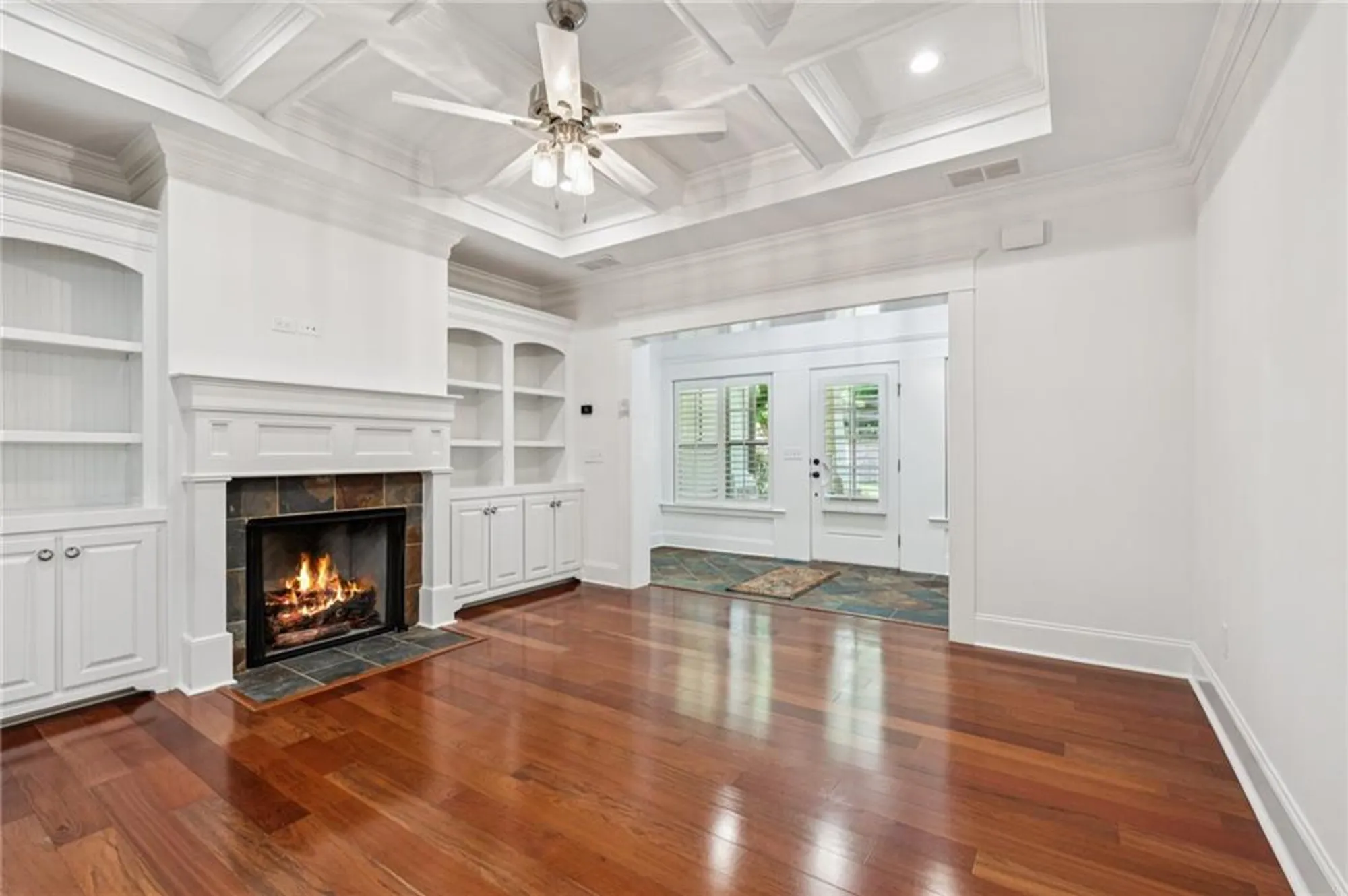 Property Slideshow image 13 of 52 | 2855 middlecreek way # 2855, Cumming, GA, 30041