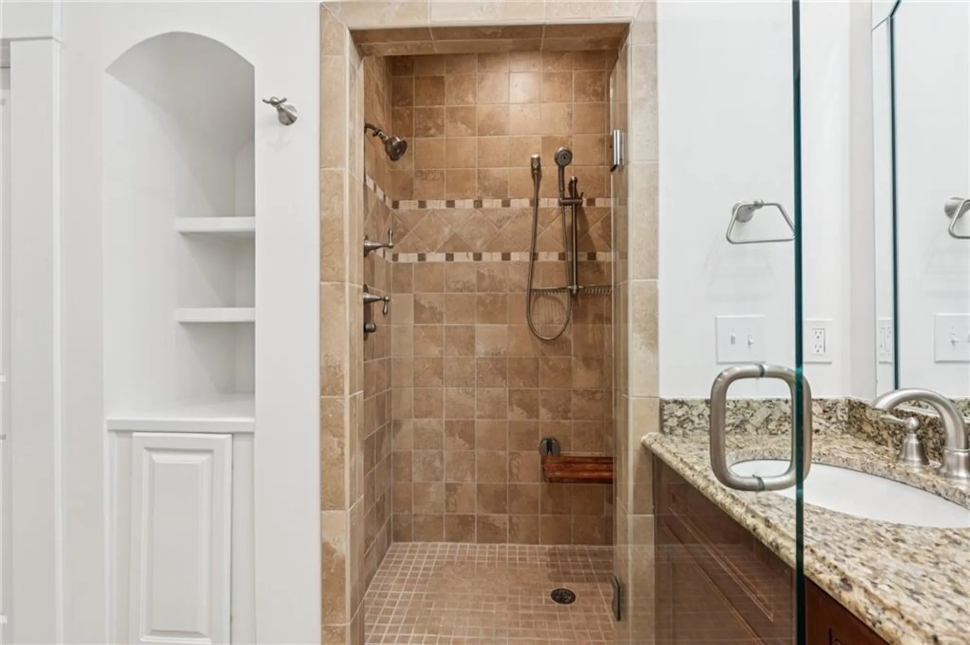 Property Slideshow image 27 of 52 | 2855 middlecreek way # 2855, Cumming, GA, 30041