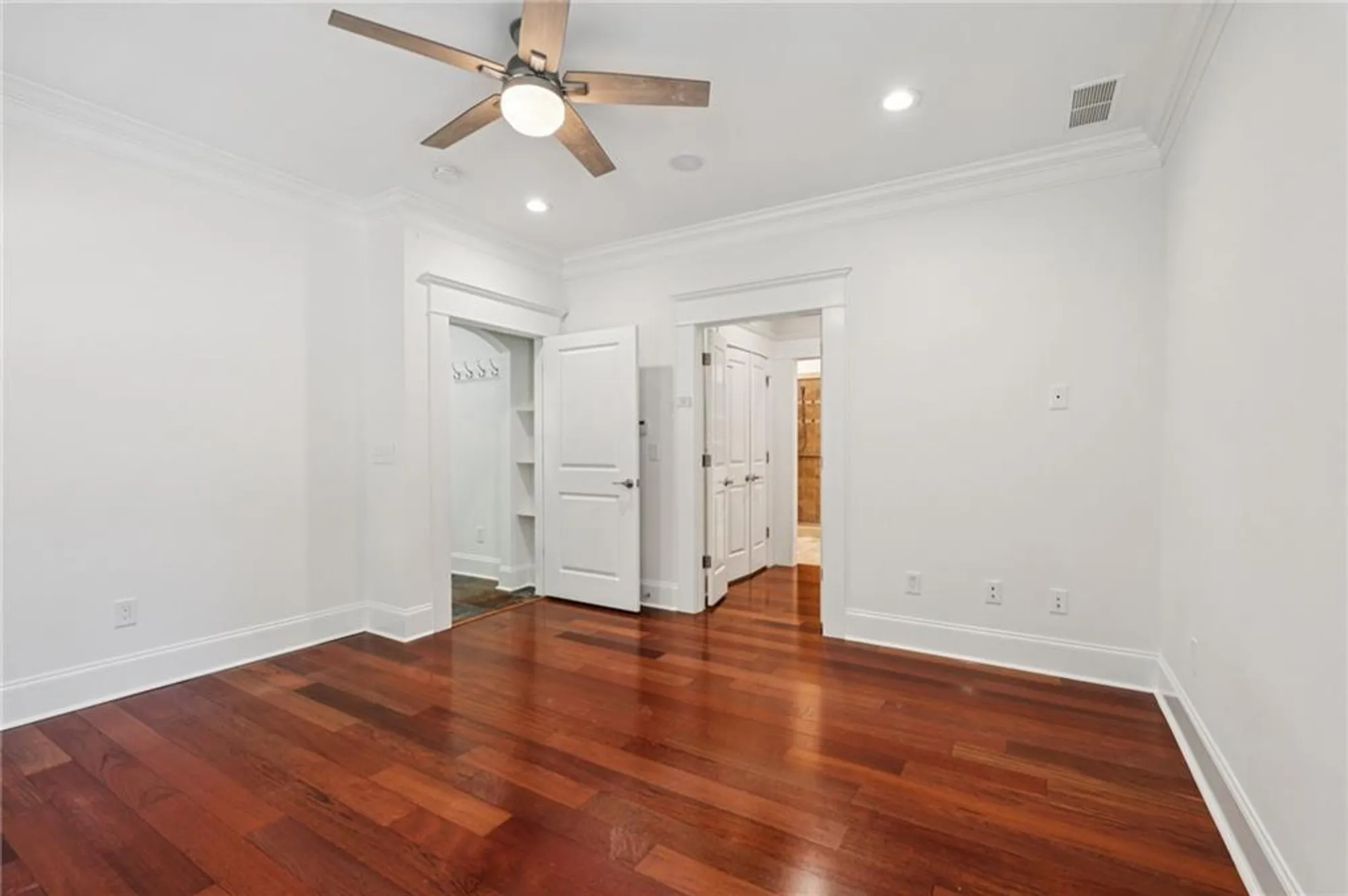 Property Slideshow image 32 of 52 | 2855 middlecreek way # 2855, Cumming, GA, 30041