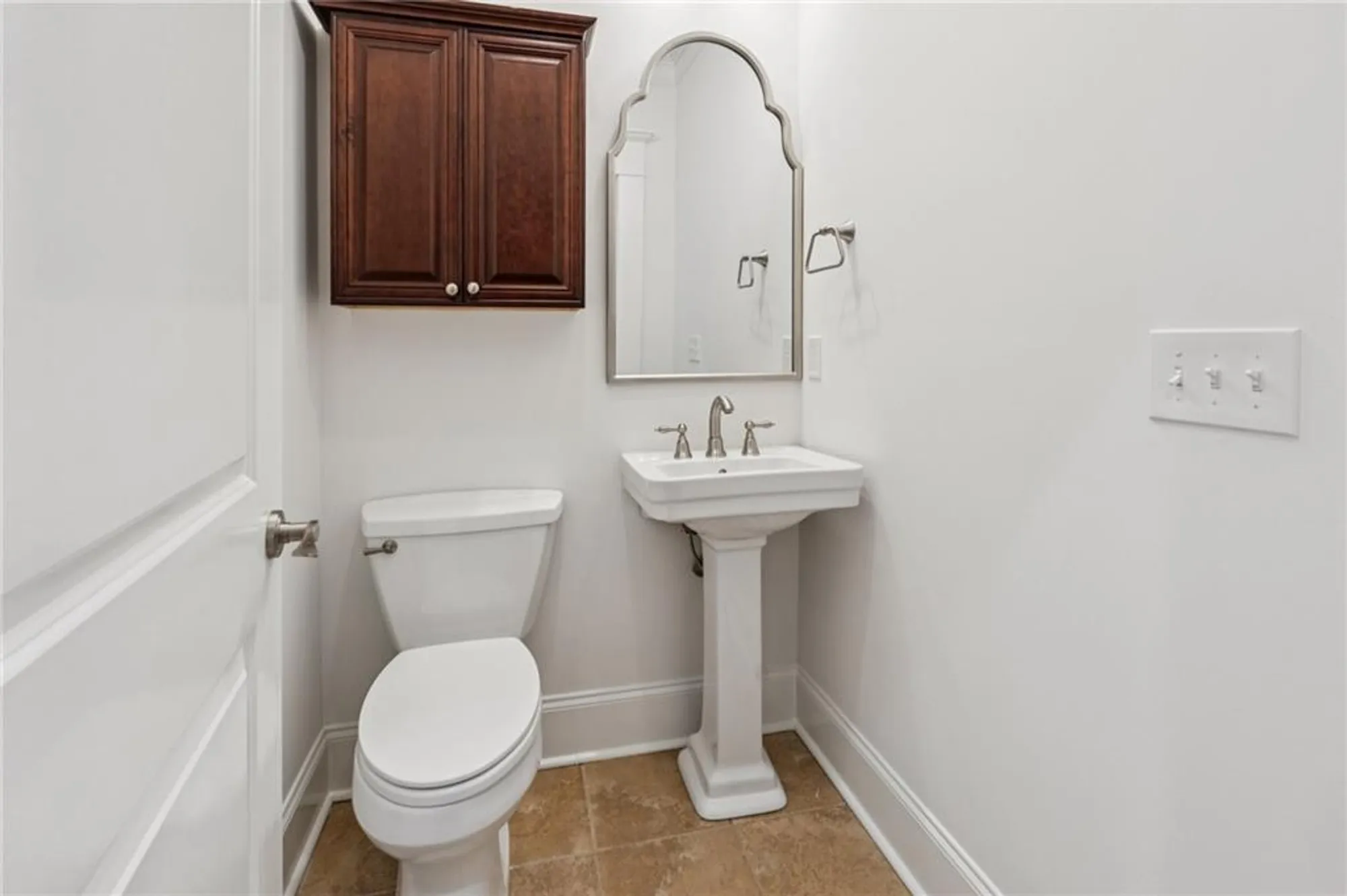 Property Slideshow image 37 of 52 | 2855 middlecreek way # 2855, Cumming, GA, 30041