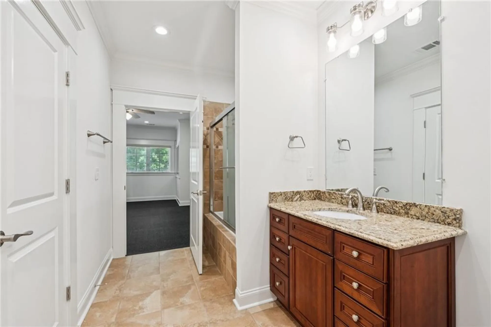 Property Slideshow image 39 of 52 | 2855 middlecreek way # 2855, Cumming, GA, 30041