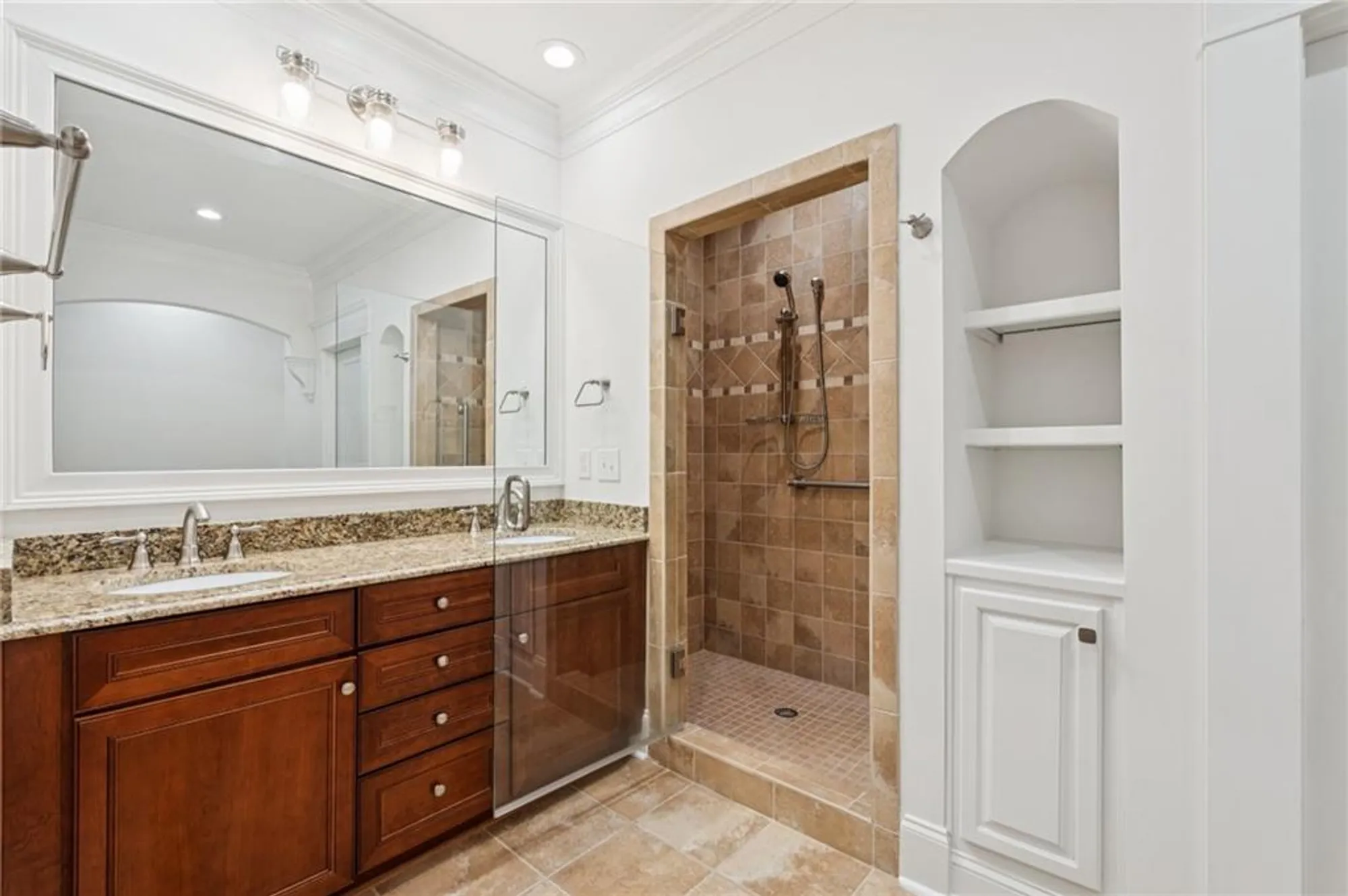 Property Slideshow image 33 of 52 | 2855 middlecreek way # 2855, Cumming, GA, 30041