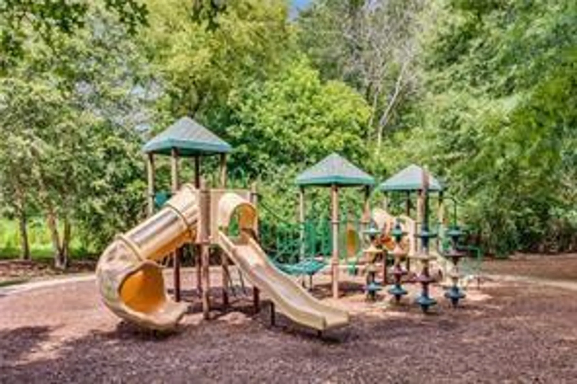 Property Slideshow image 48 of 52 | 6443 autumn crest ln, Hoschton, GA, 30548