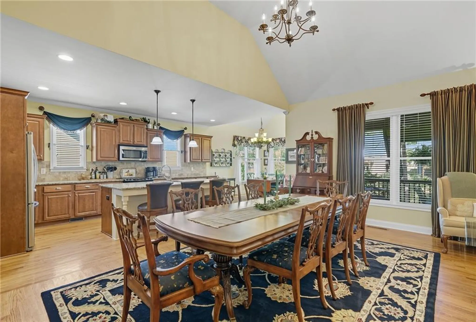 Property Slideshow image 13 of 66 | 206 talga gln, Waleska, GA, 30183