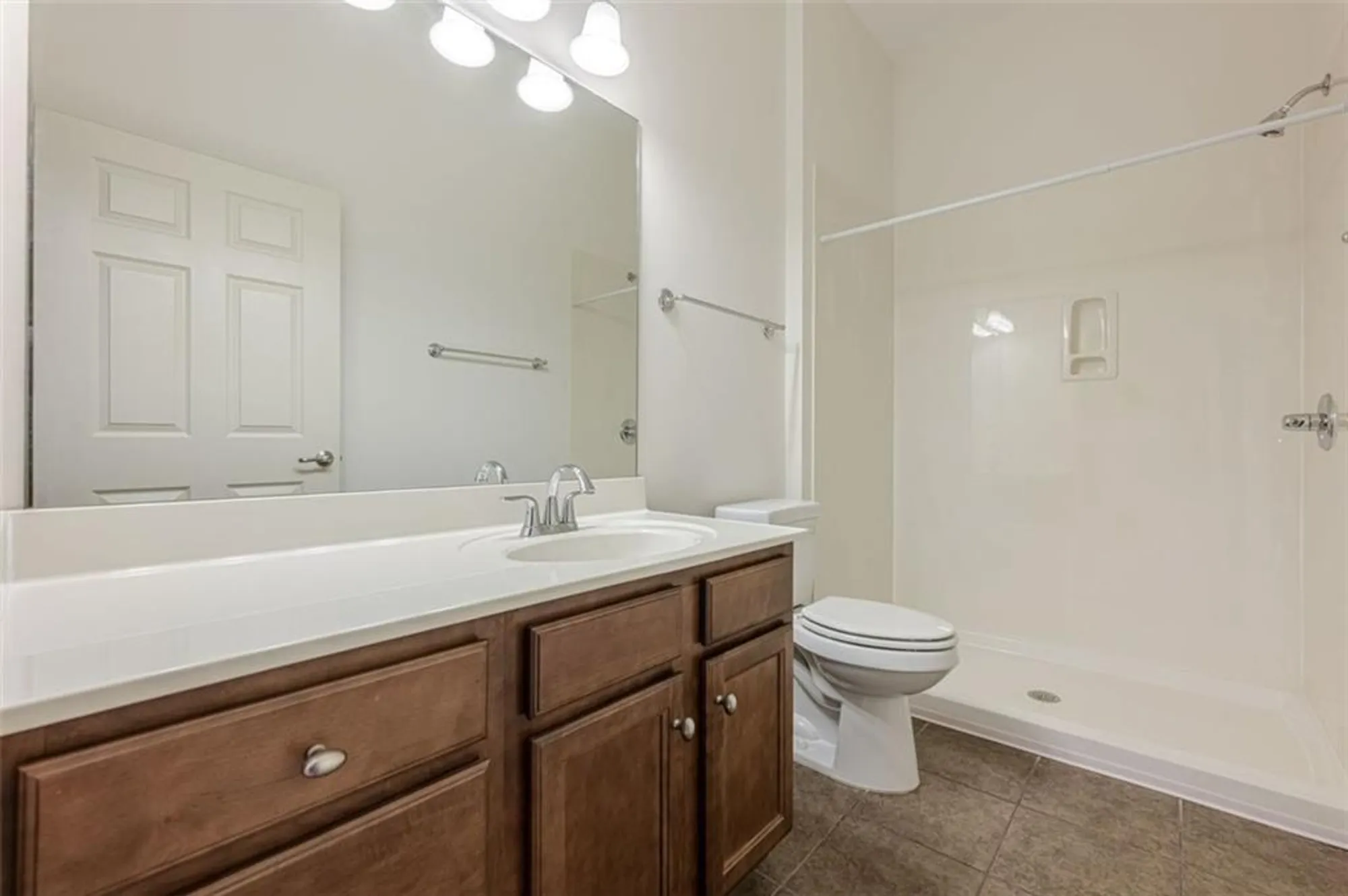 Property Slideshow image 13 of 69 | 1175 creek vista dr, Cumming, GA, 30041