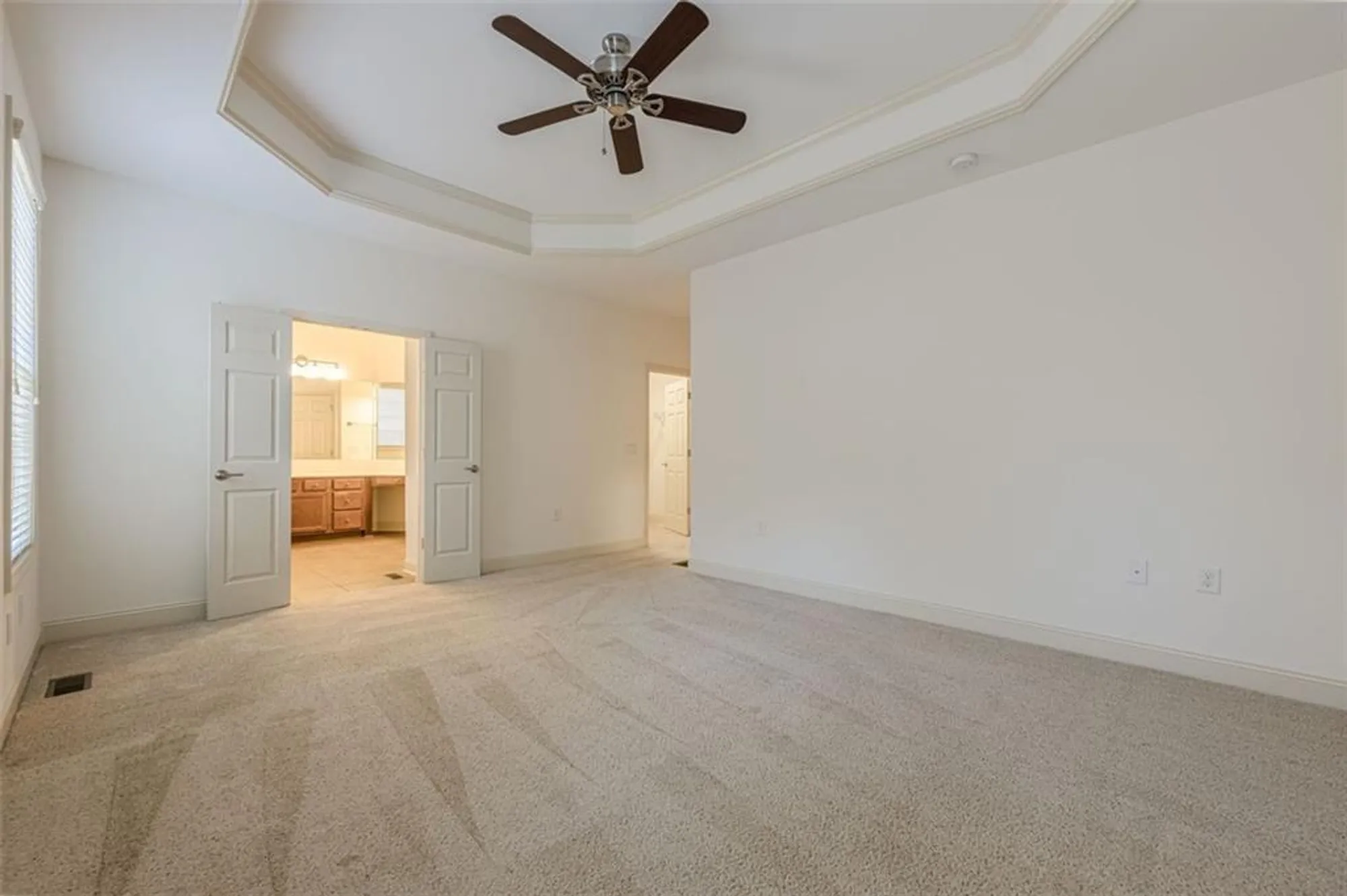 Property Slideshow image 20 of 69 | 1175 creek vista dr, Cumming, GA, 30041