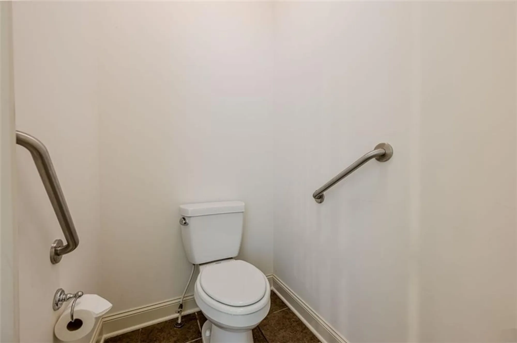 Property Slideshow image 27 of 69 | 1175 creek vista dr, Cumming, GA, 30041