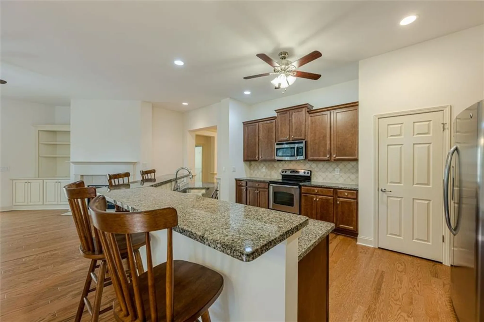 Property Slideshow image 31 of 69 | 1175 creek vista dr, Cumming, GA, 30041