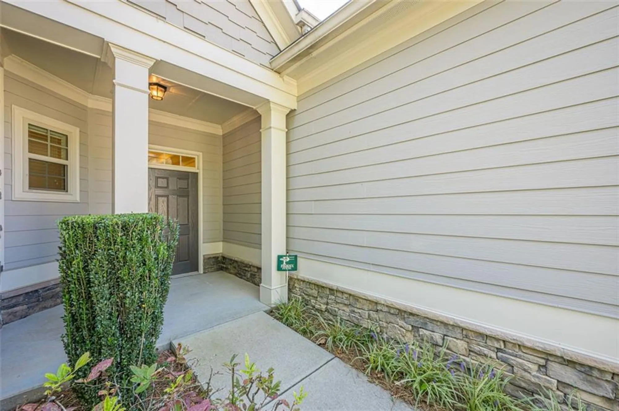 Property Slideshow image 4 of 69 | 1175 creek vista dr, Cumming, GA, 30041