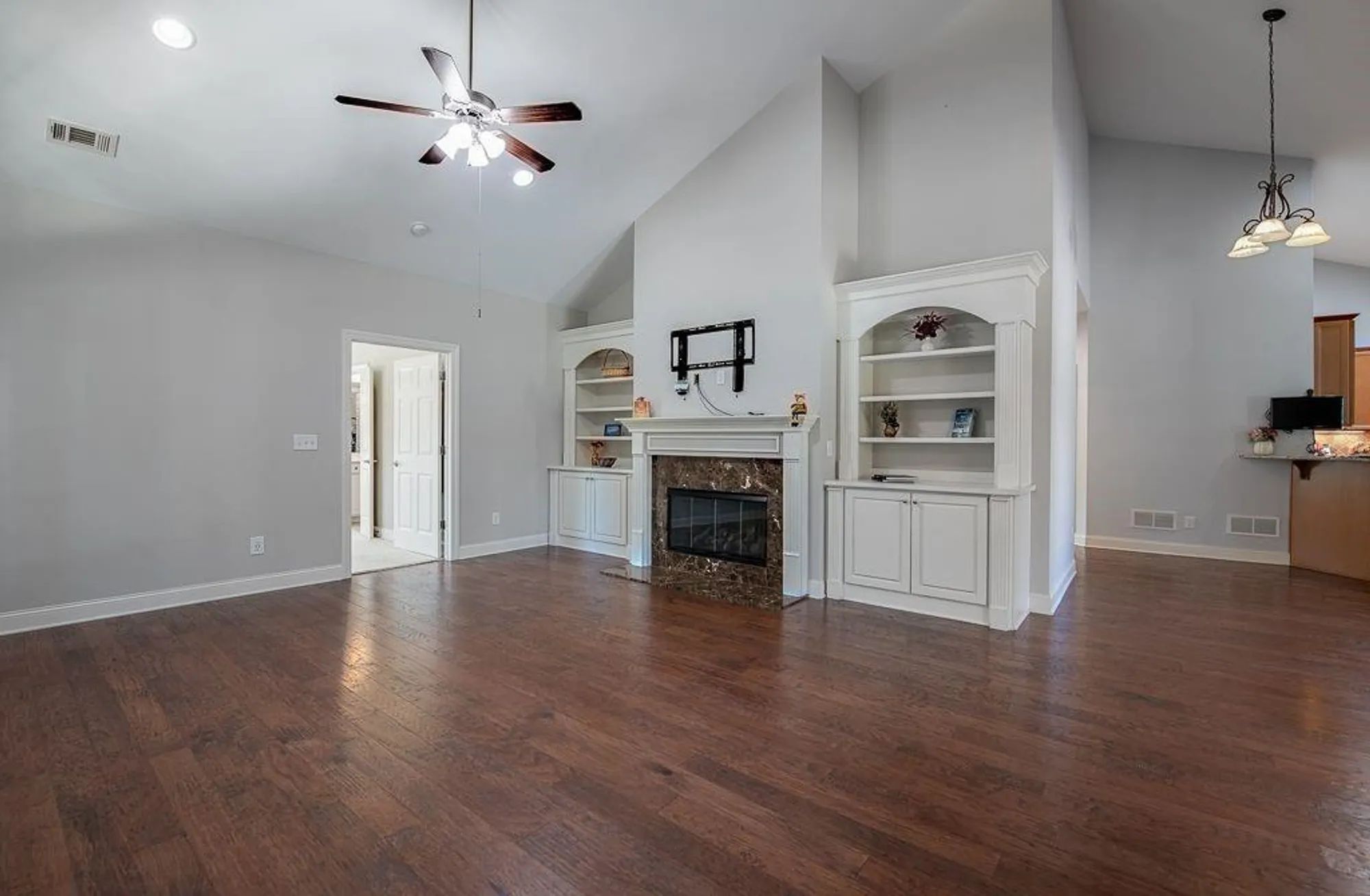 Property Slideshow image 4 of 35 | 4140 lanier ridge walk # 104, Cumming, GA, 30041