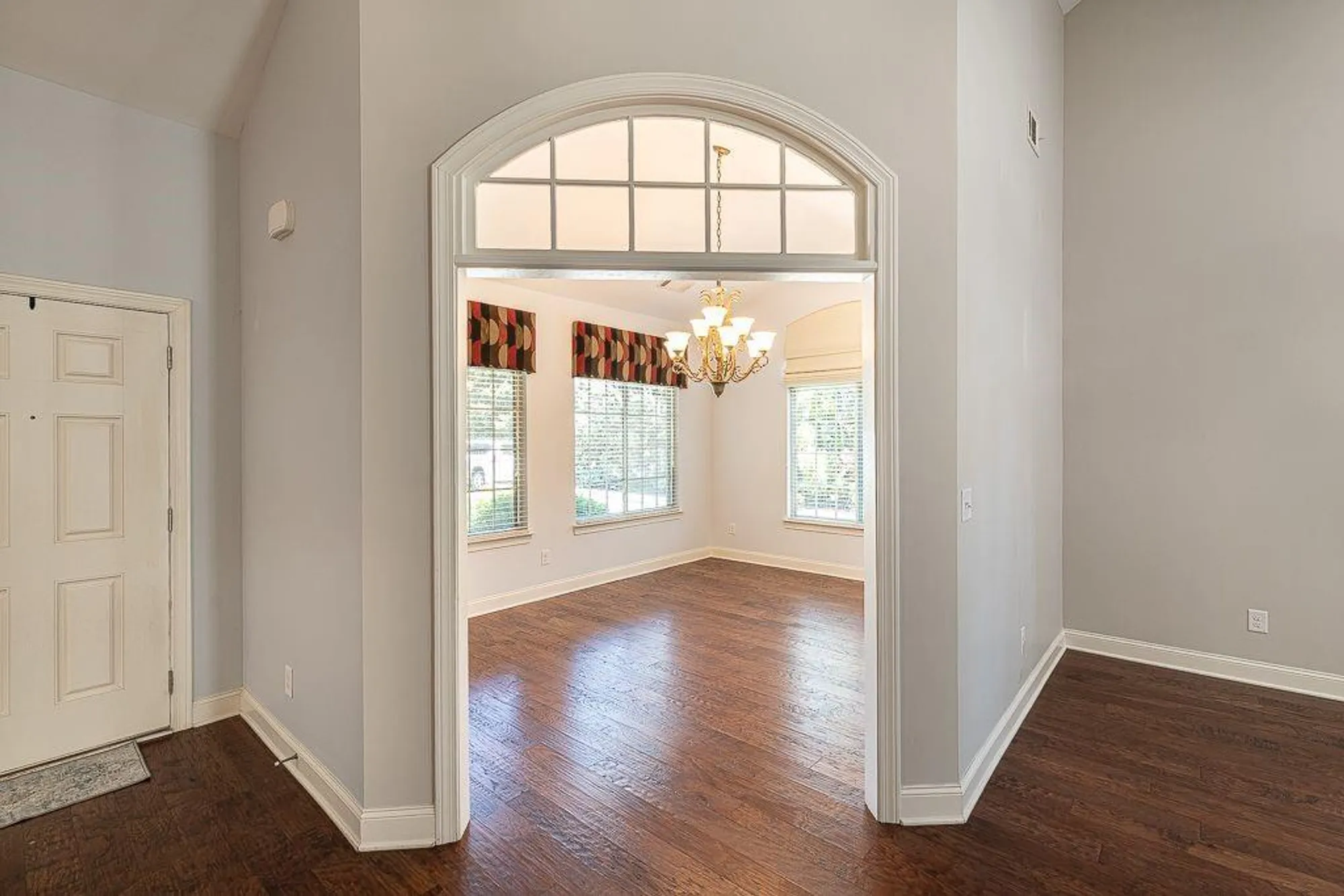 Property Slideshow image 12 of 35 | 4140 lanier ridge walk # 104, Cumming, GA, 30041
