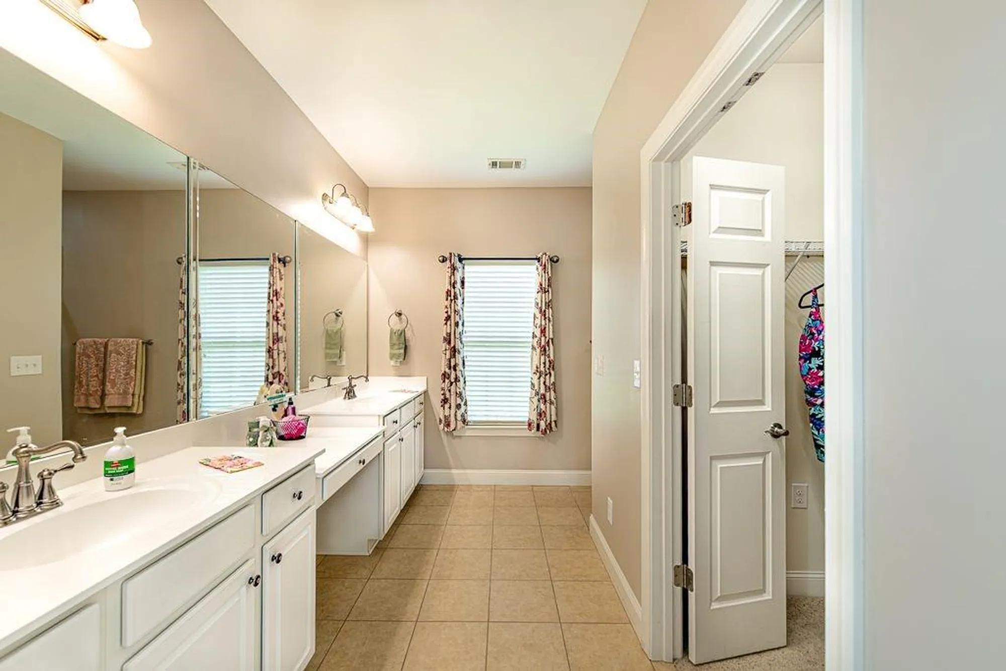 Property Slideshow image 17 of 35 | 4140 lanier ridge walk # 104, Cumming, GA, 30041