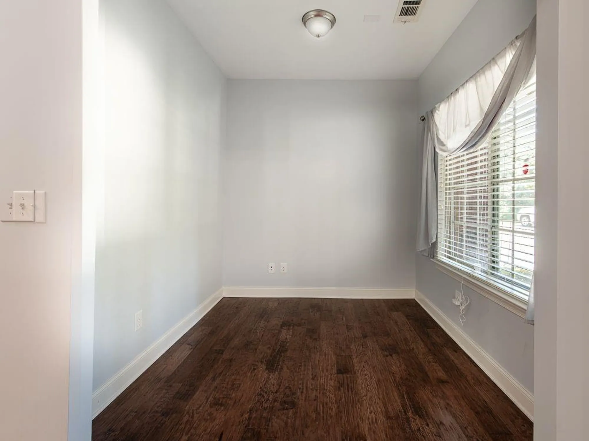 Property Slideshow image 14 of 35 | 4140 lanier ridge walk # 104, Cumming, GA, 30041