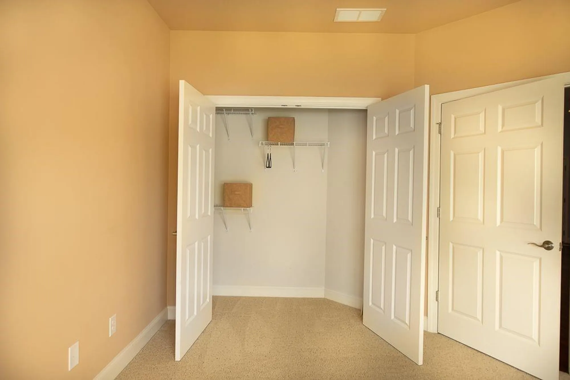 Property Slideshow image 20 of 35 | 4140 lanier ridge walk # 104, Cumming, GA, 30041