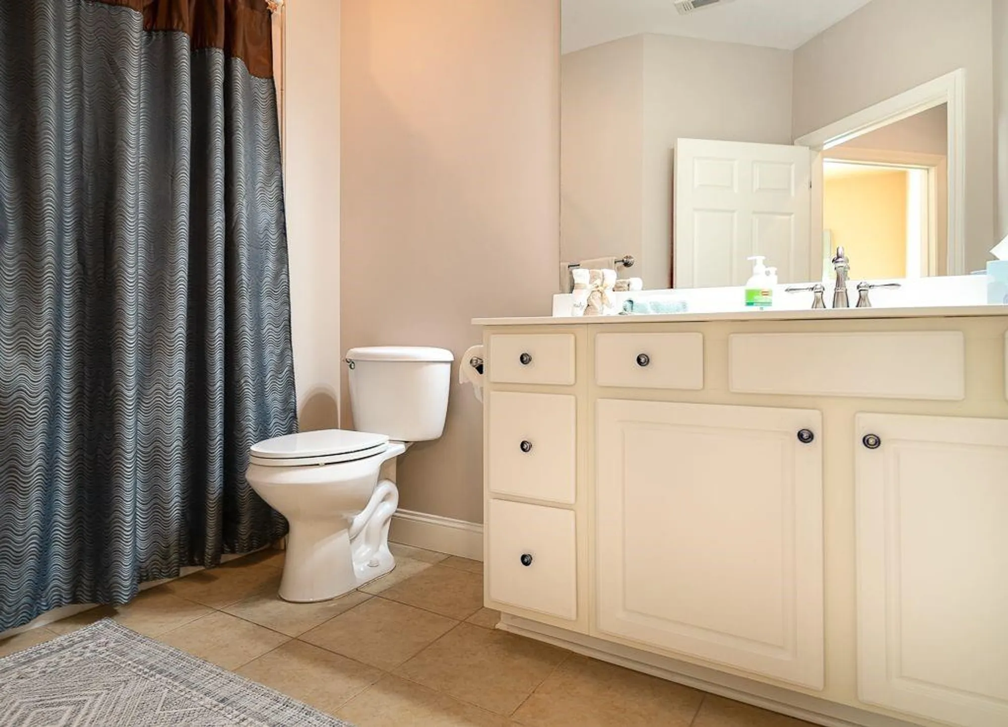 Property Slideshow image 21 of 35 | 4140 lanier ridge walk # 104, Cumming, GA, 30041